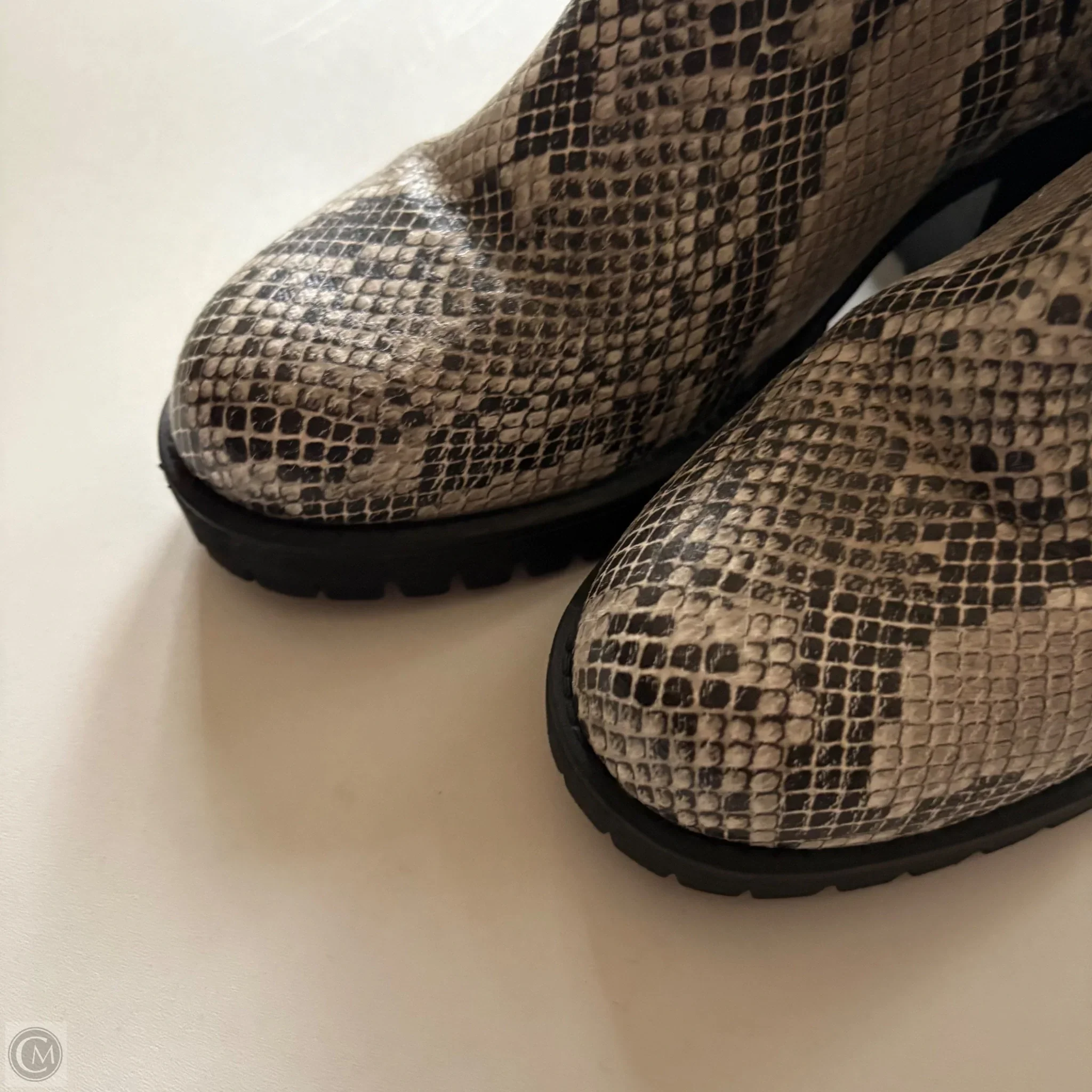 Boots Ankle Heels By Mia In Animal Print, Size: 7.5 - Image 3