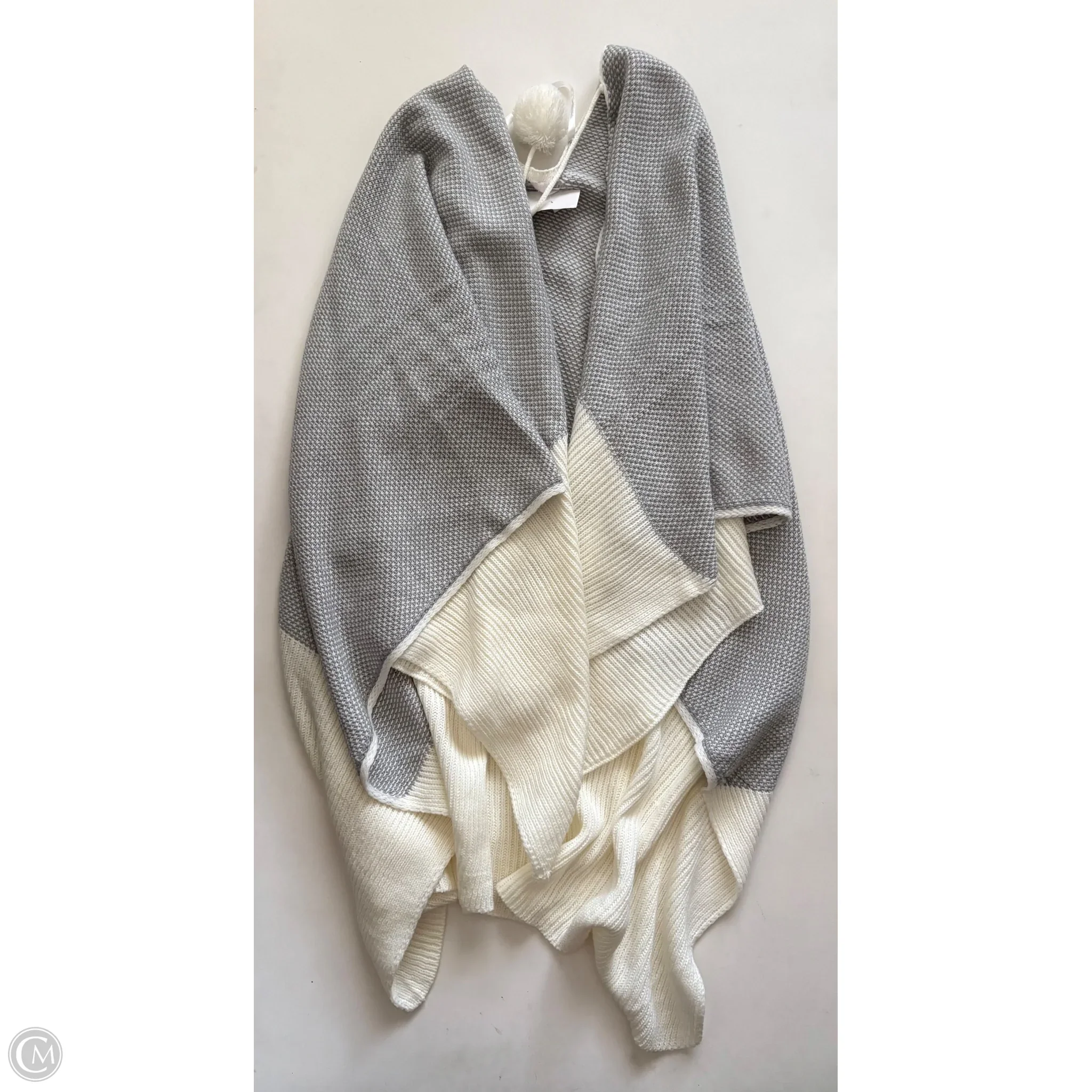 Sweater By Lc Lauren Conrad In Grey, Size: Osfm - Image 1