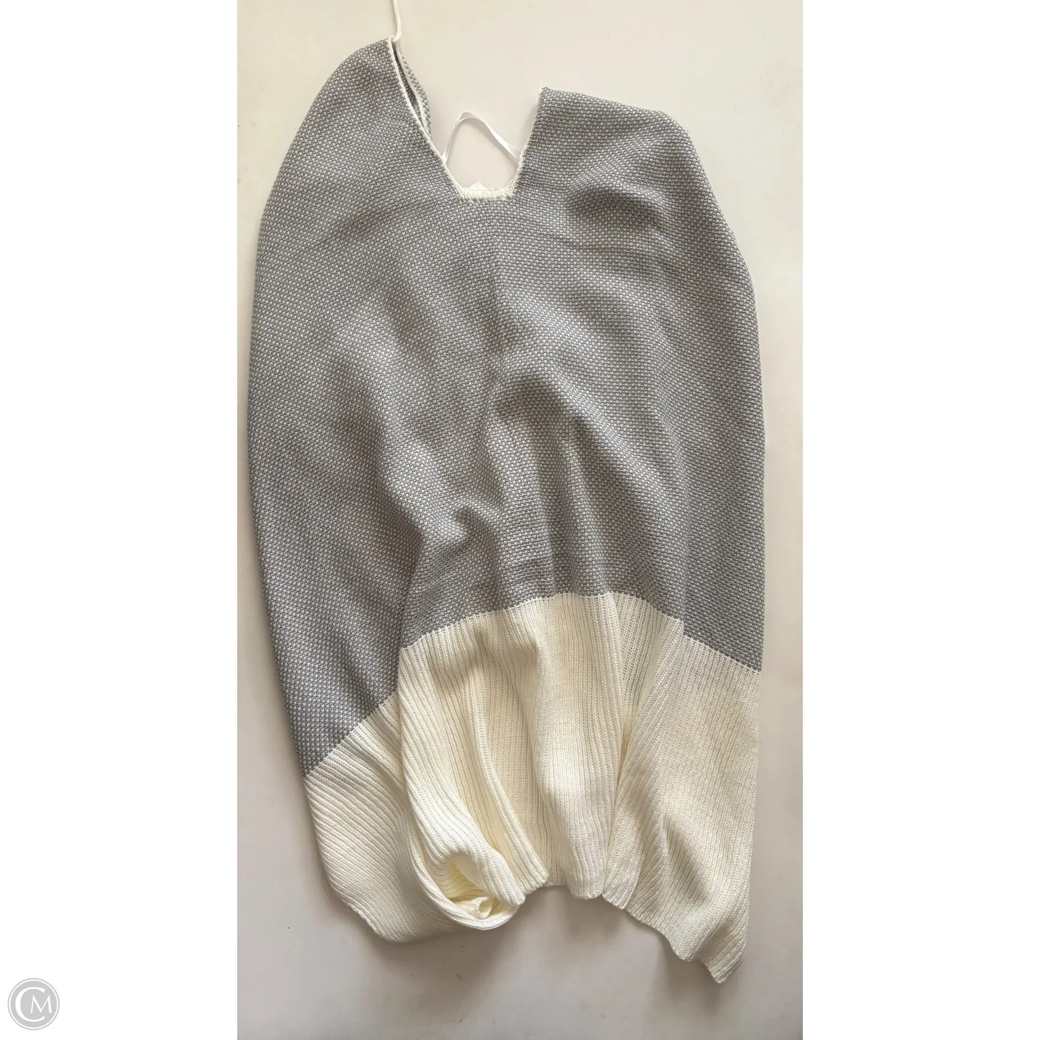 Sweater By Lc Lauren Conrad In Grey, Size: Osfm - Image 2