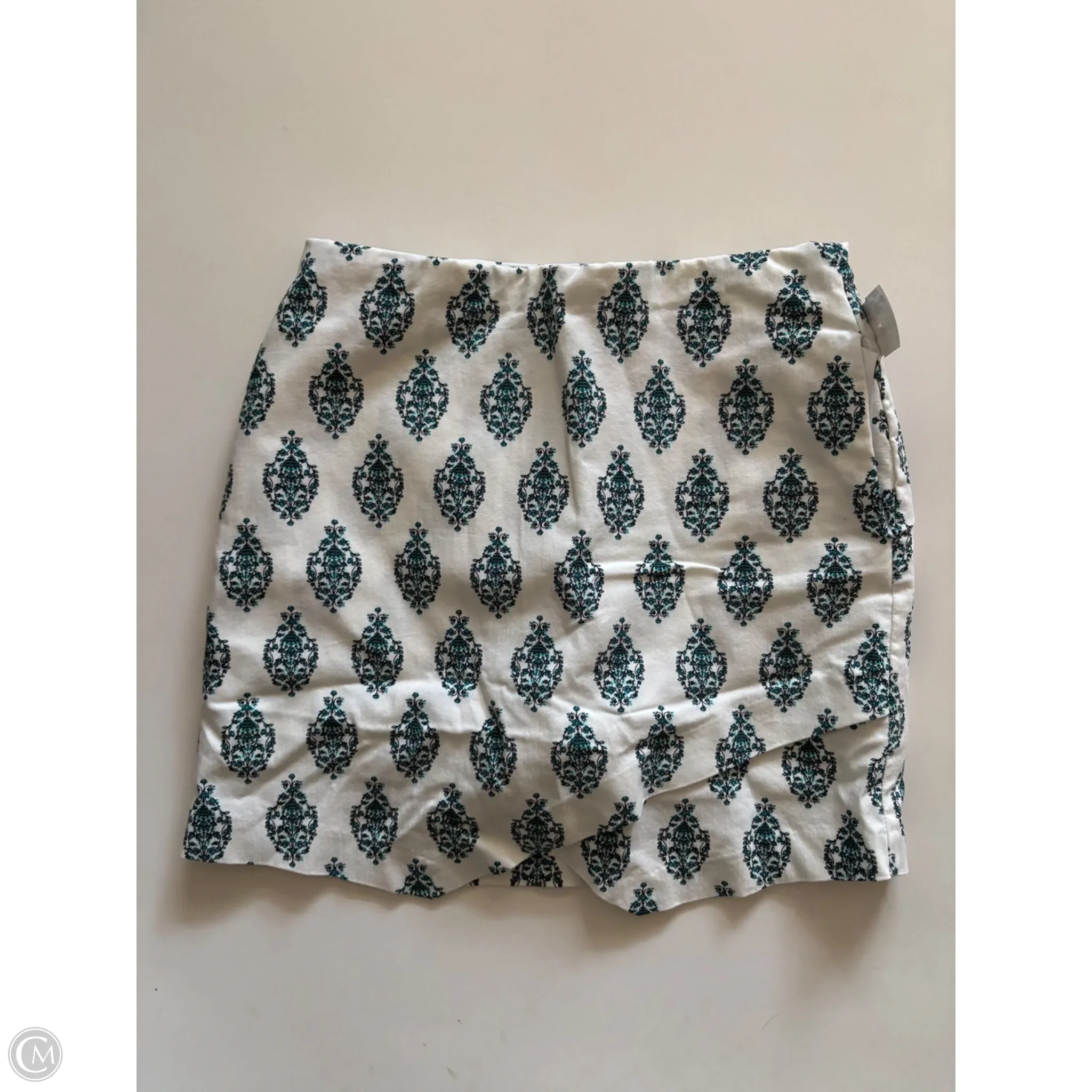 Skirt Mini & Short By Versona In Green, Size: Xs - Image 2