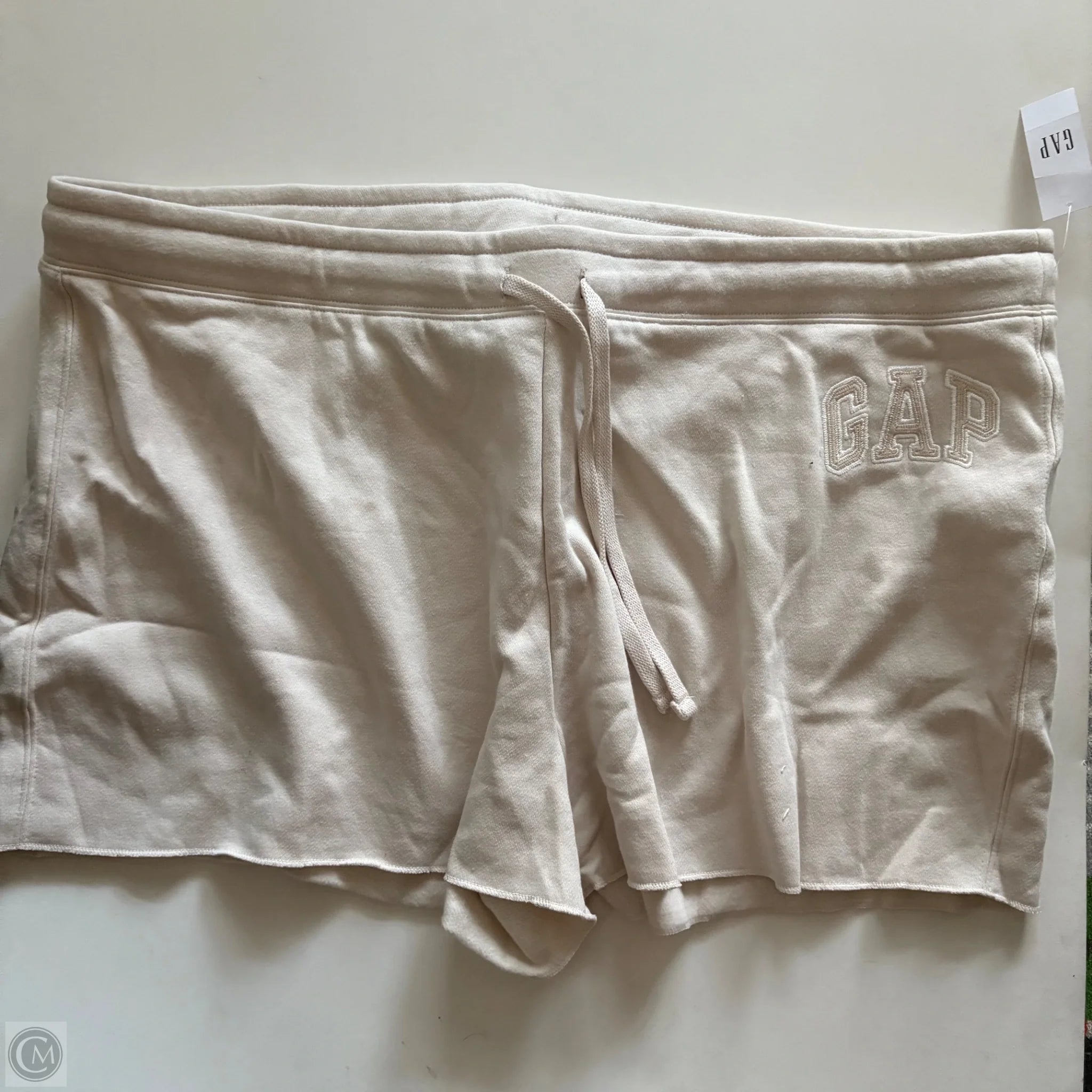 Shorts By Gap In Cream, Size: 2x - Image 1