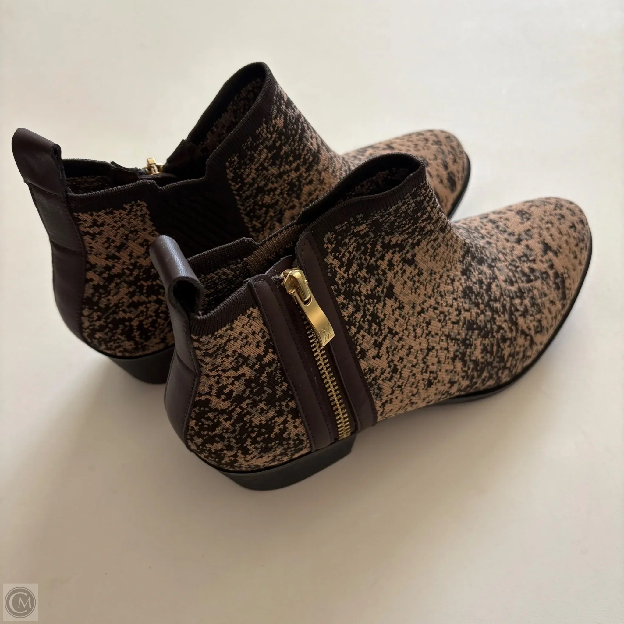 Boots Ankle Heels By Vivaia In Brown, Size: 10.5 - Image 2