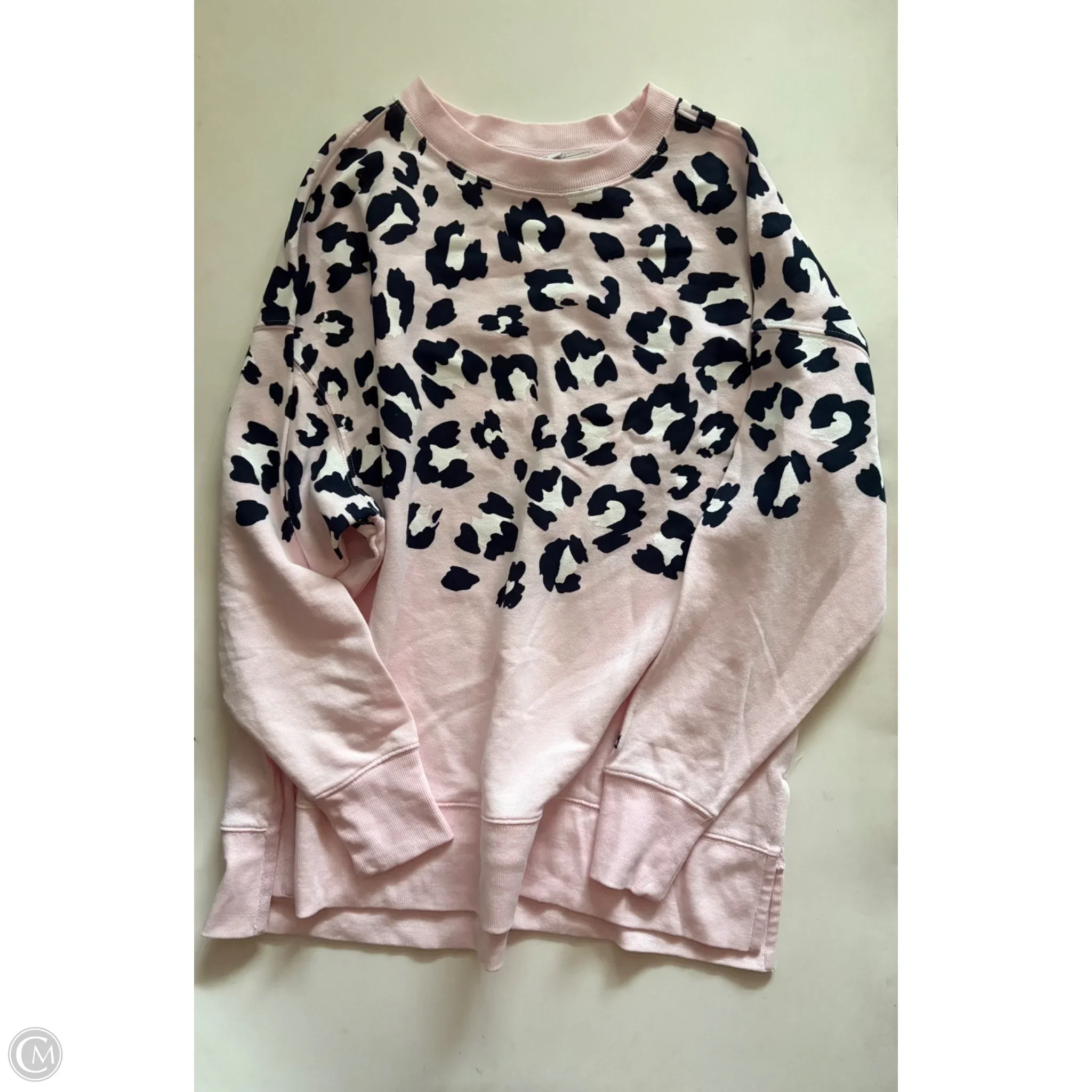 Sweatshirt Crewneck By Crown And Ivy In Animal Print, Size: L - Image 1