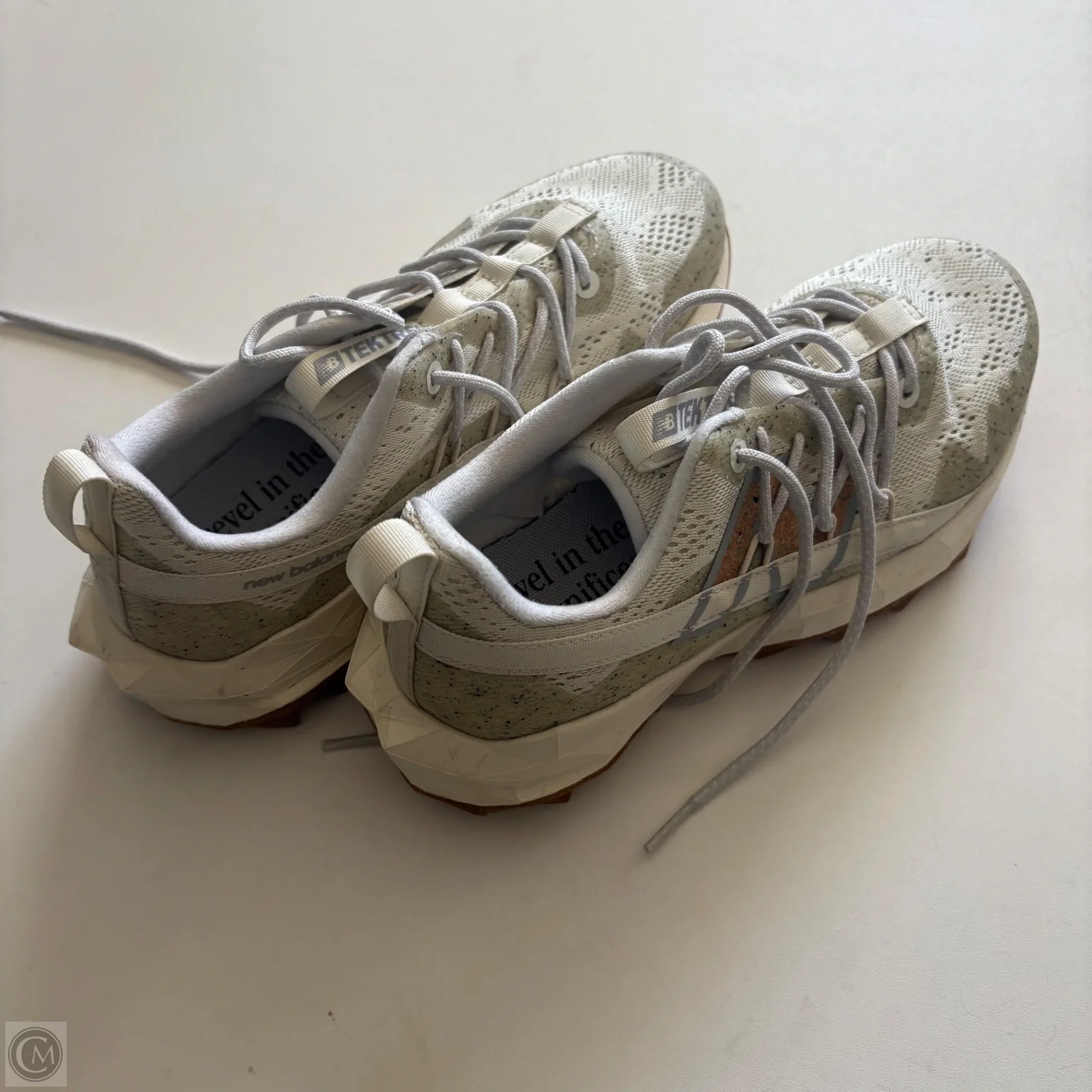 Shoes Athletic By New Balance In Cream & Green, Size: 8.5 - Image 2