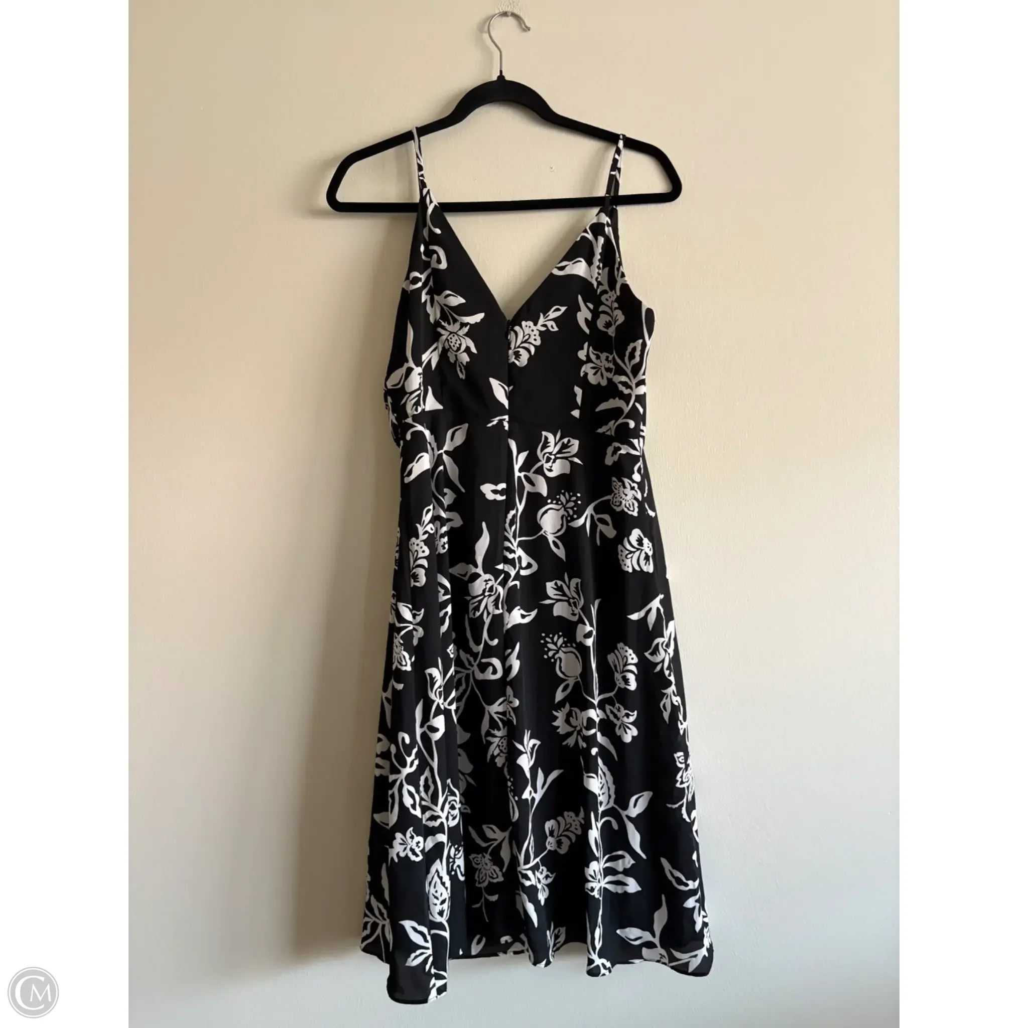 Dress Casual Midi By Express In Black, Size: M - Image 2