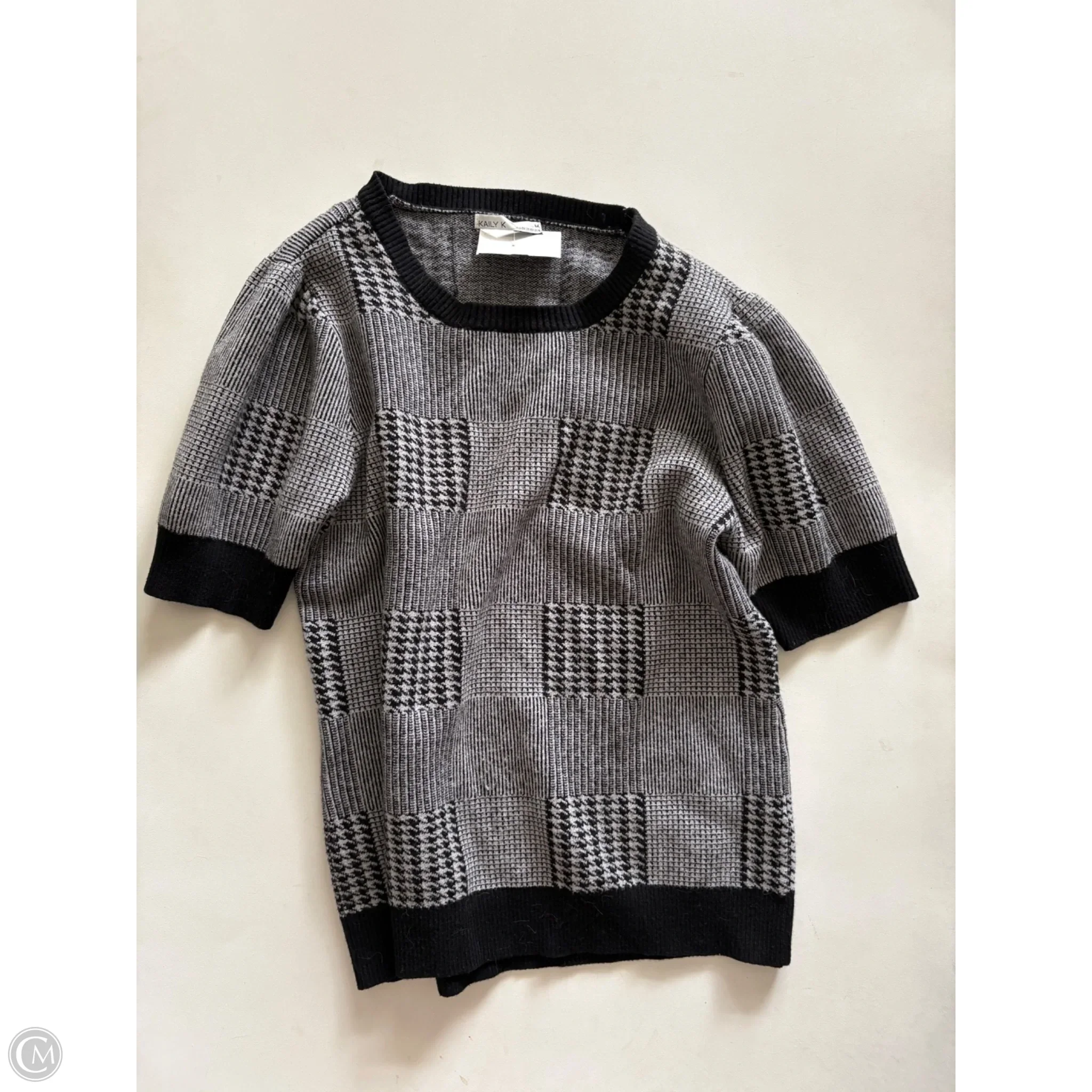 Sweater Short Sleeve By Kaily In Black, Size: M - Image 1