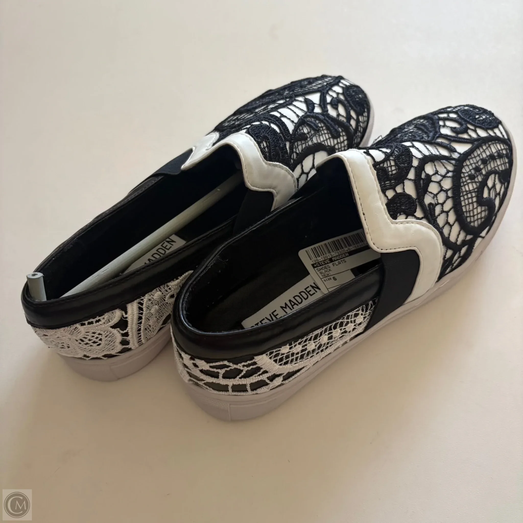 Shoes Flats By Steve Madden In Black, Size: 6 - Image 2