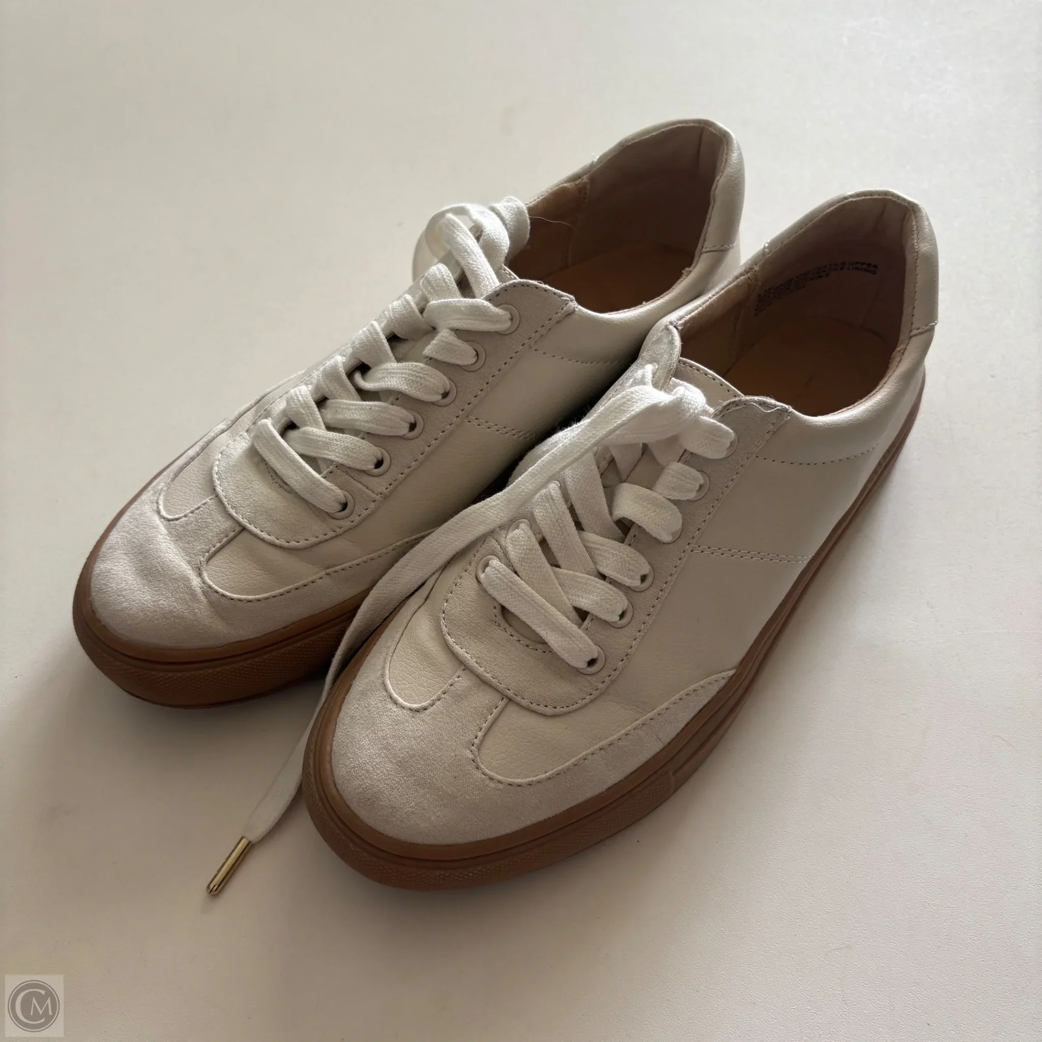 Shoes Athletic By Loft In Cream, Size: 8.5 - Image 1