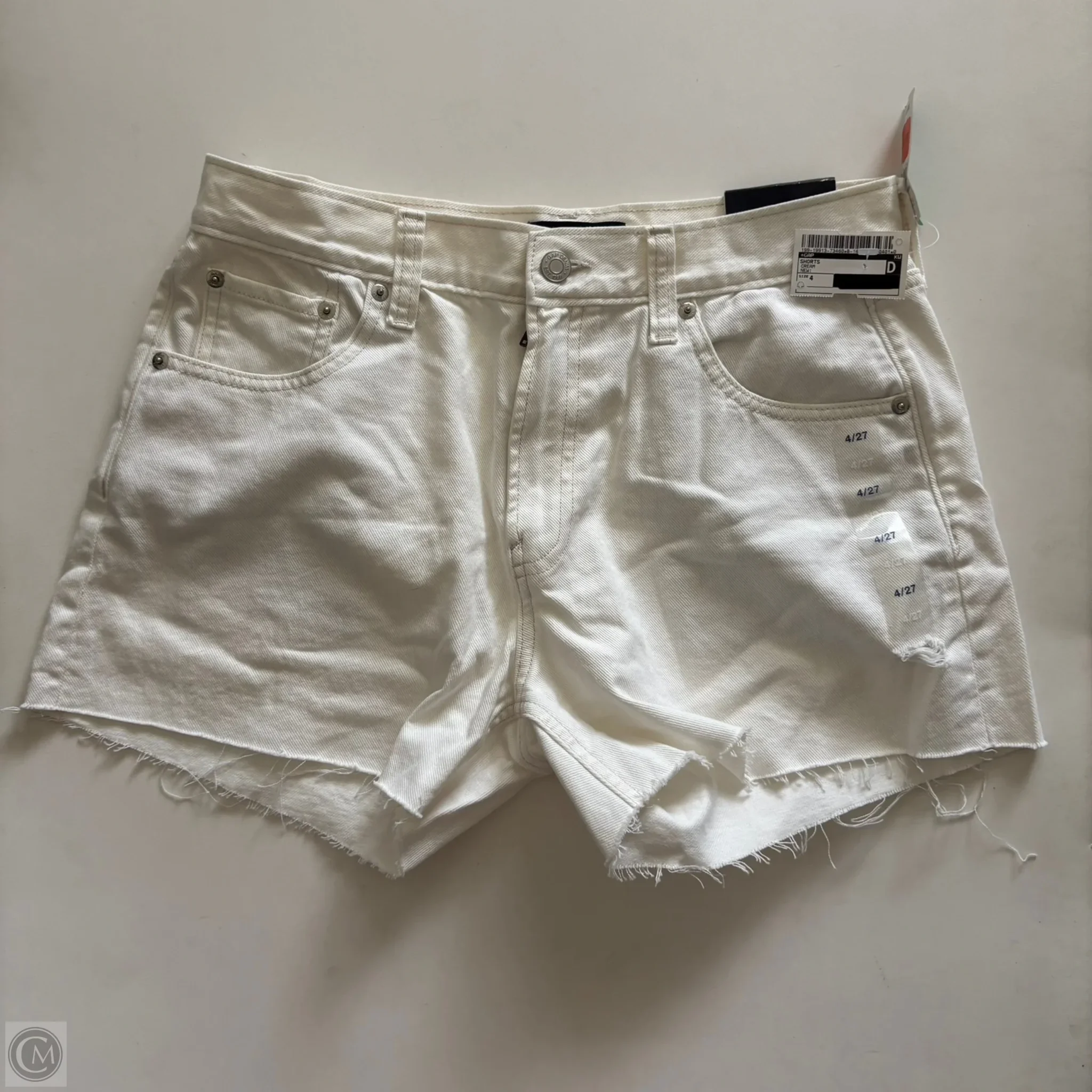 Shorts By Gap In Cream, Size: 4 - Image 1