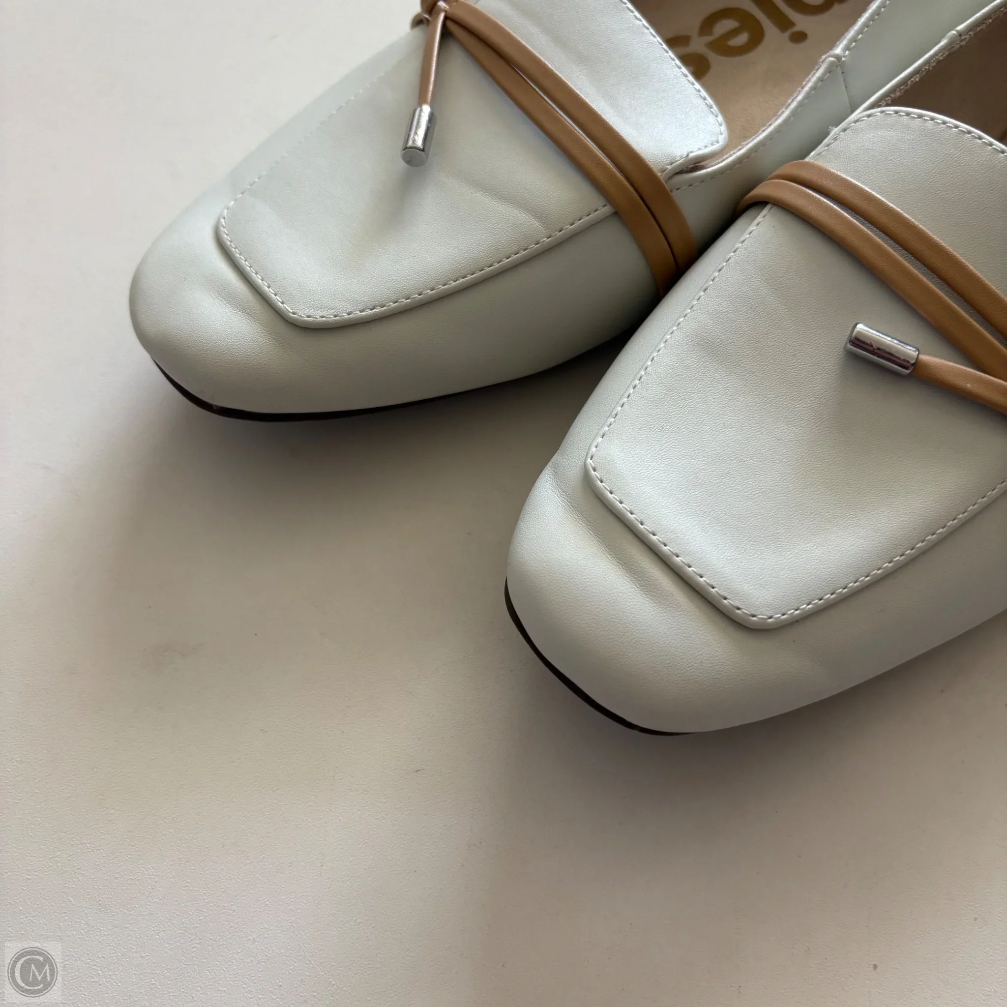 Shoes Flats By Hush Puppies In White, Size: 7.5 - Image 3
