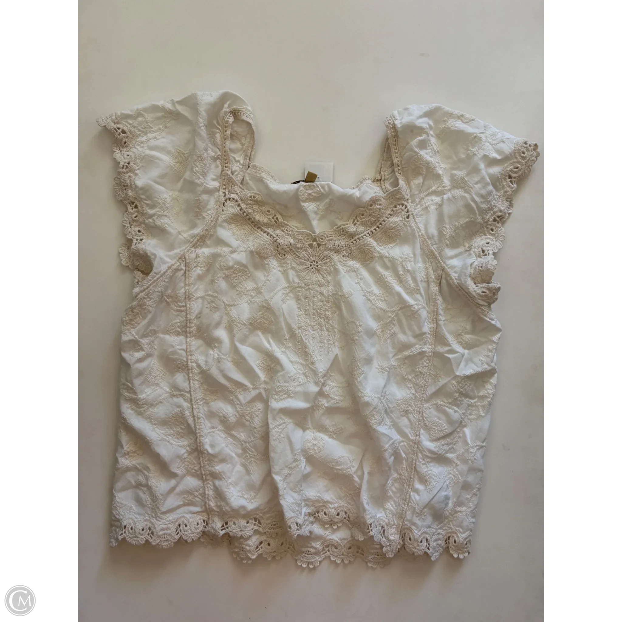 Top Short Sleeve By Democracy In White, Size: M - Image 1