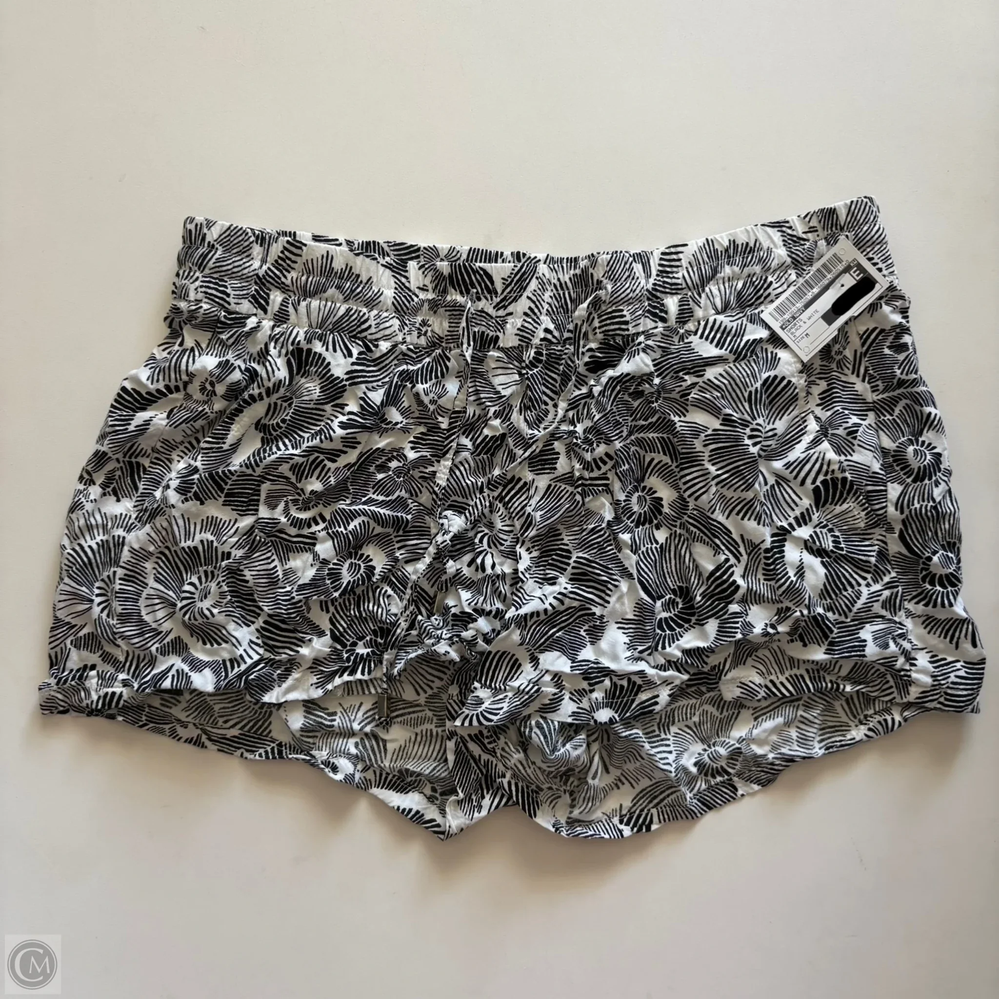 Shorts By Old Navy In Black & White, Size: M - Image 1