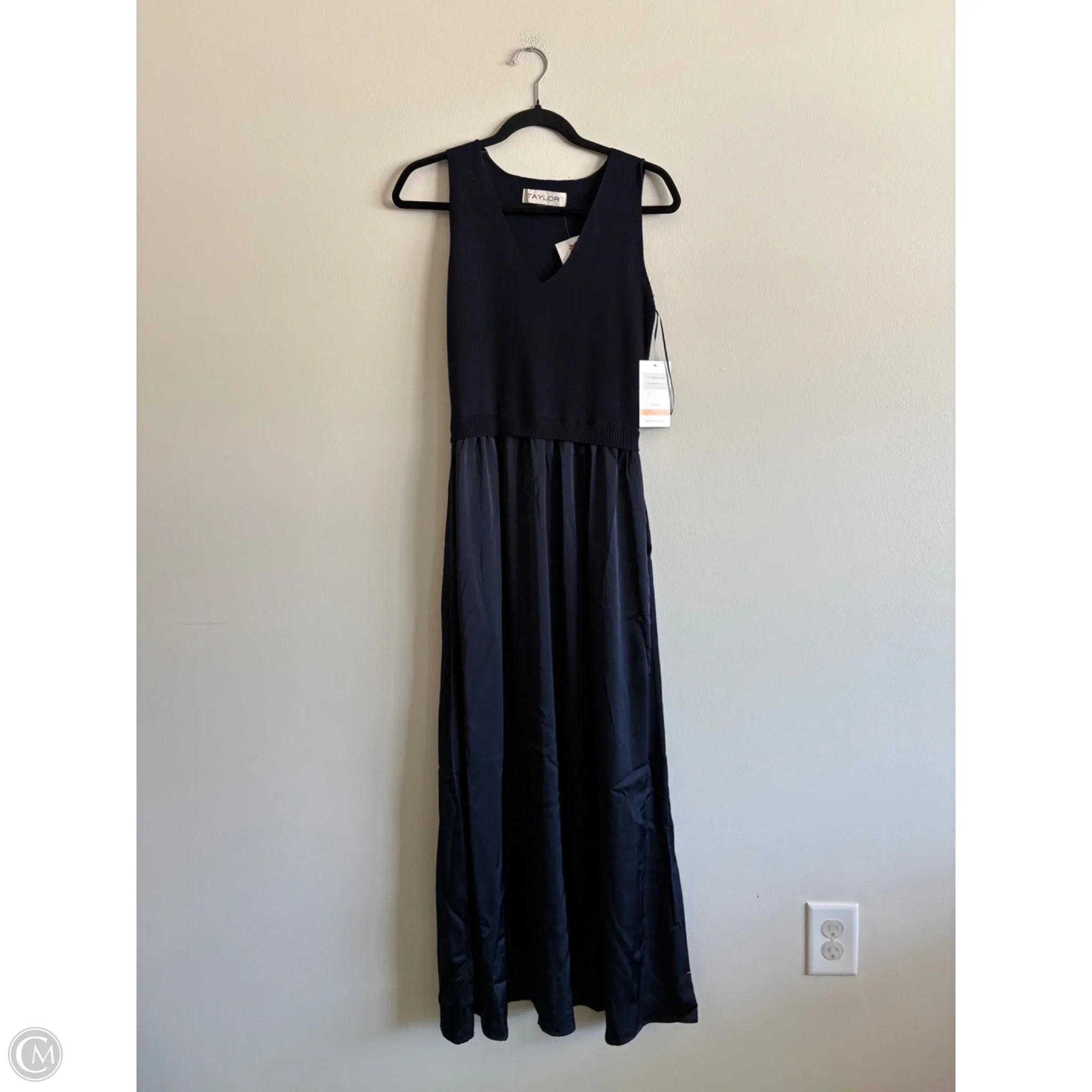 Dress Casual Maxi By Taylor In Navy, Size: S - Image 1