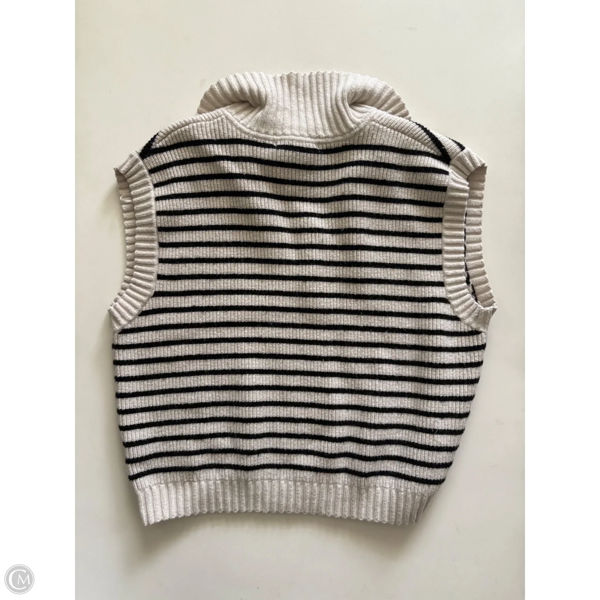 Sweater Short Sleeve By Moon And Madison In Striped Pattern, Size: L - Image 2