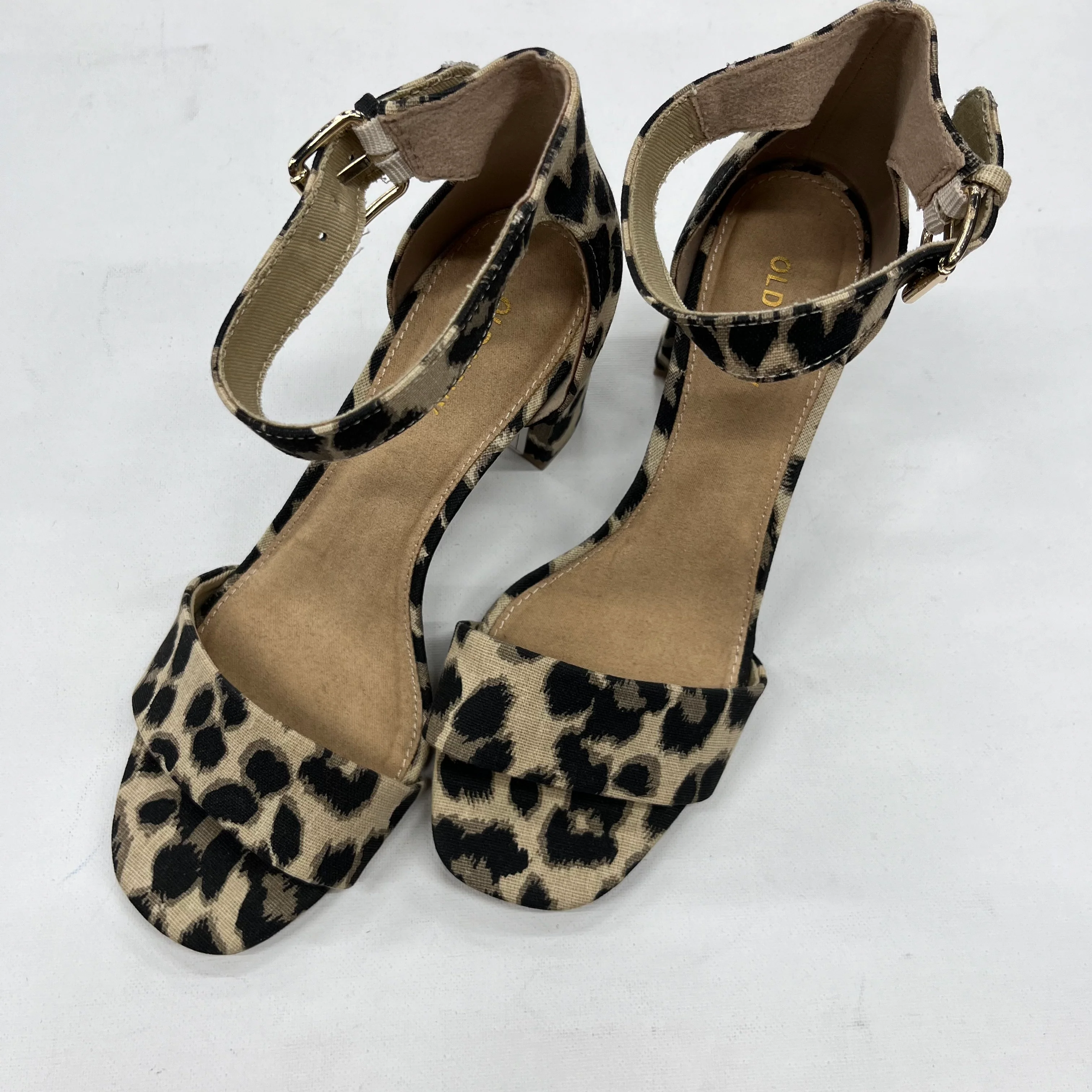 Sandals Heels Block By Old Navy  Size: 6 - Image 2