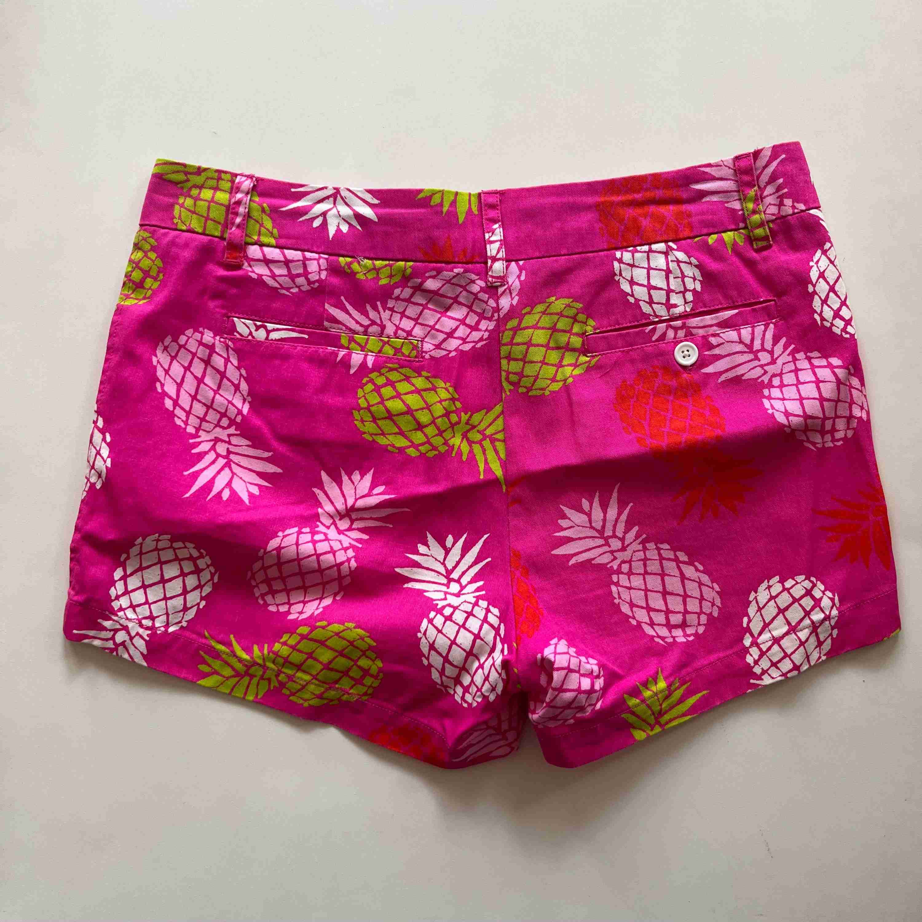 Pink Shorts Mcbeth Collection, Size L - Image 2