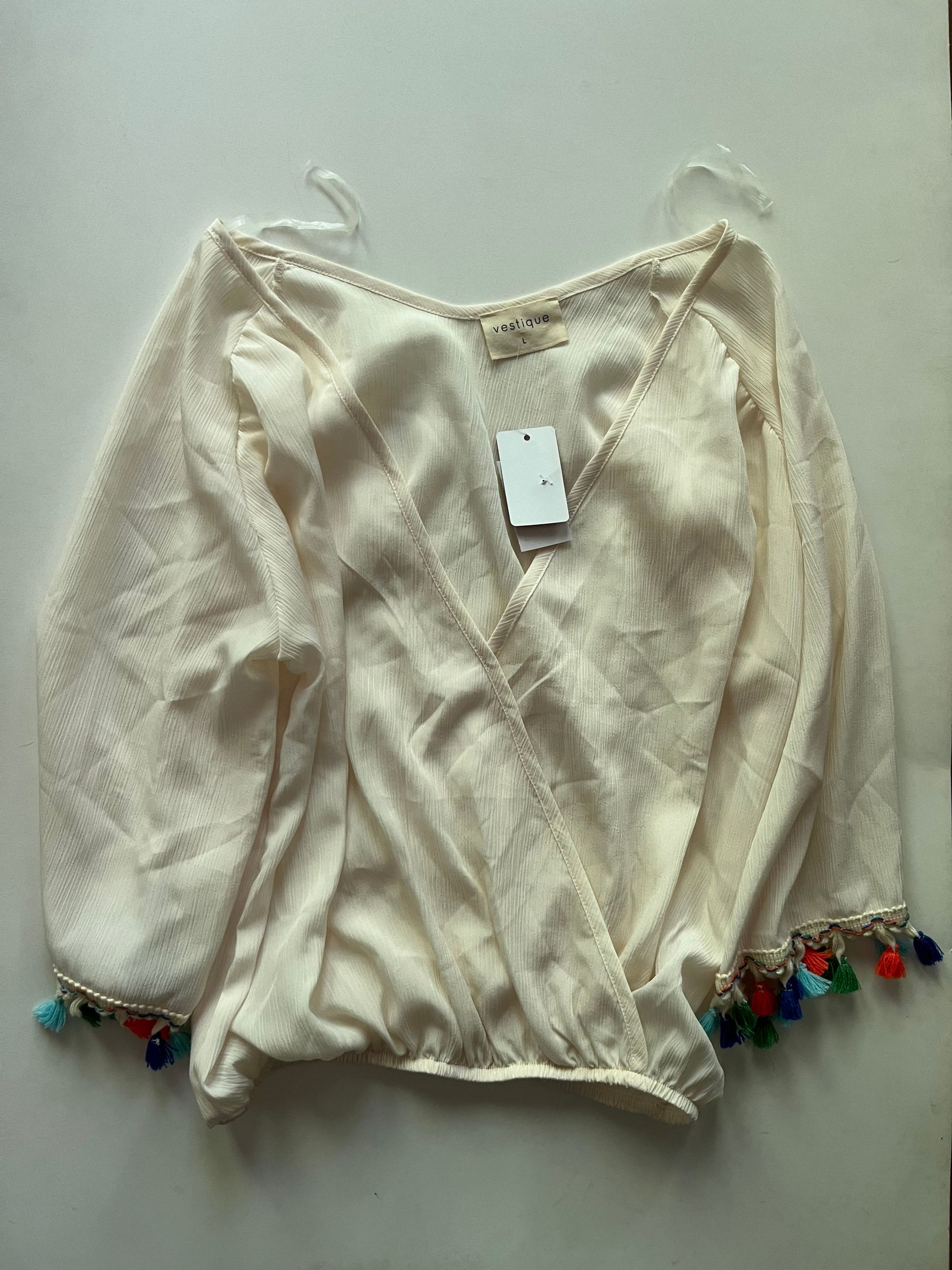 Blouse Short Sleeve By Vestique In Cream, Size: L - Image 1