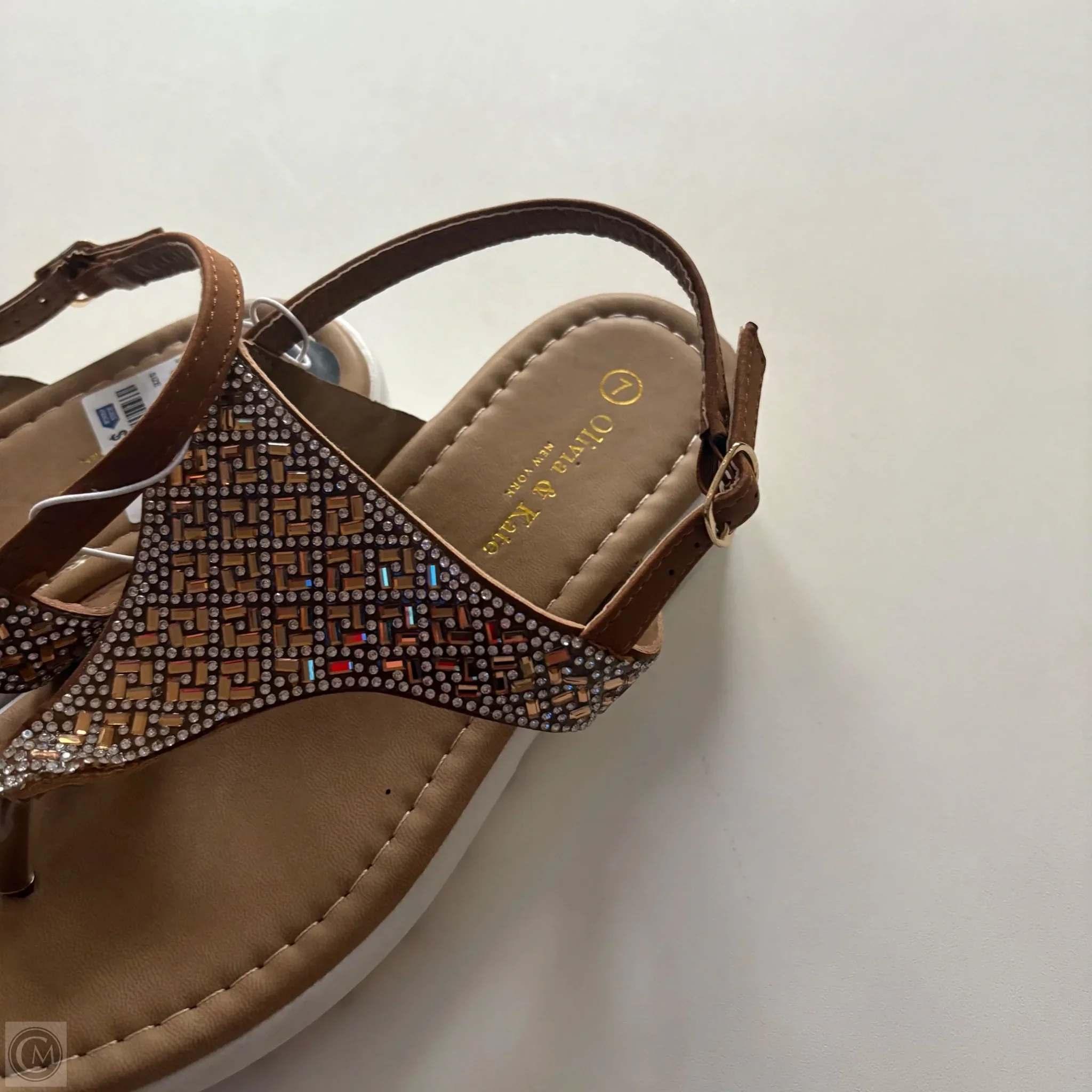 Sandals Flats By olivia and kate In Tan, Size: 7 - Image 3