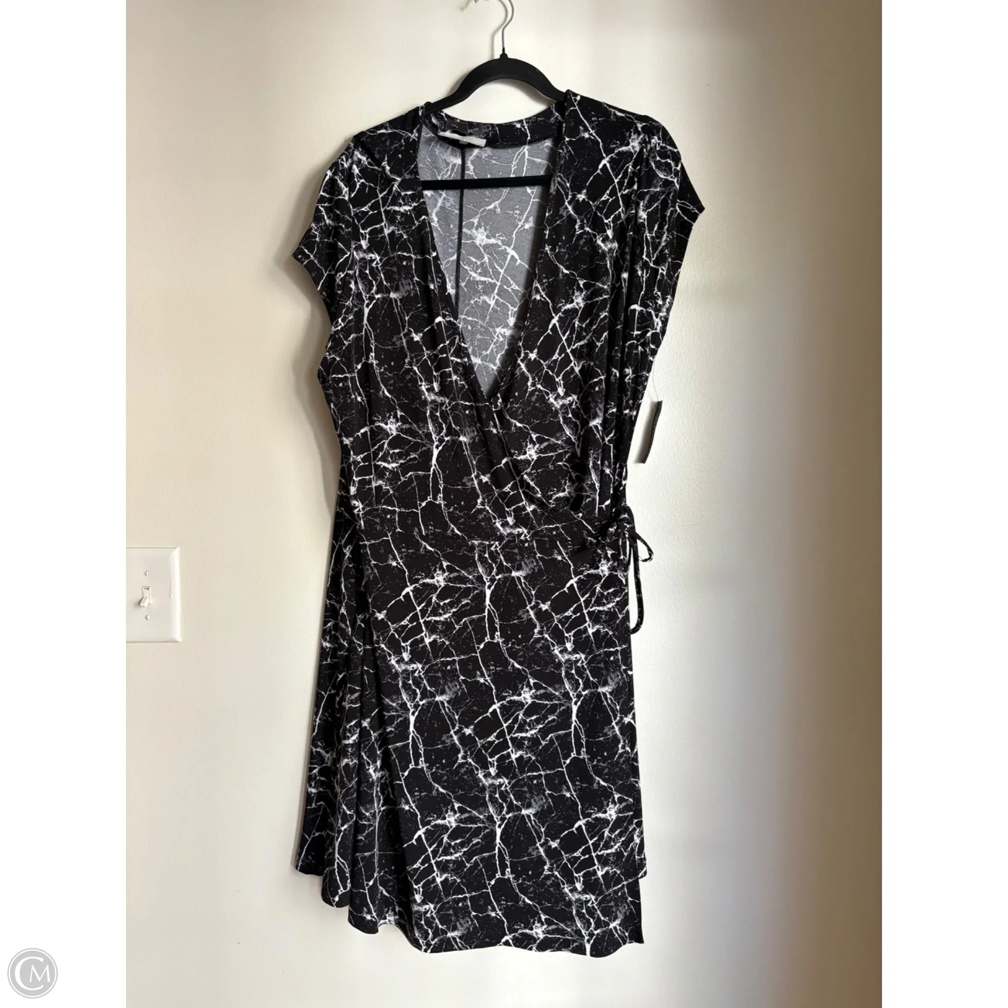 Dress Casual Midi By Limited In Black, Size: 1x - Image 1