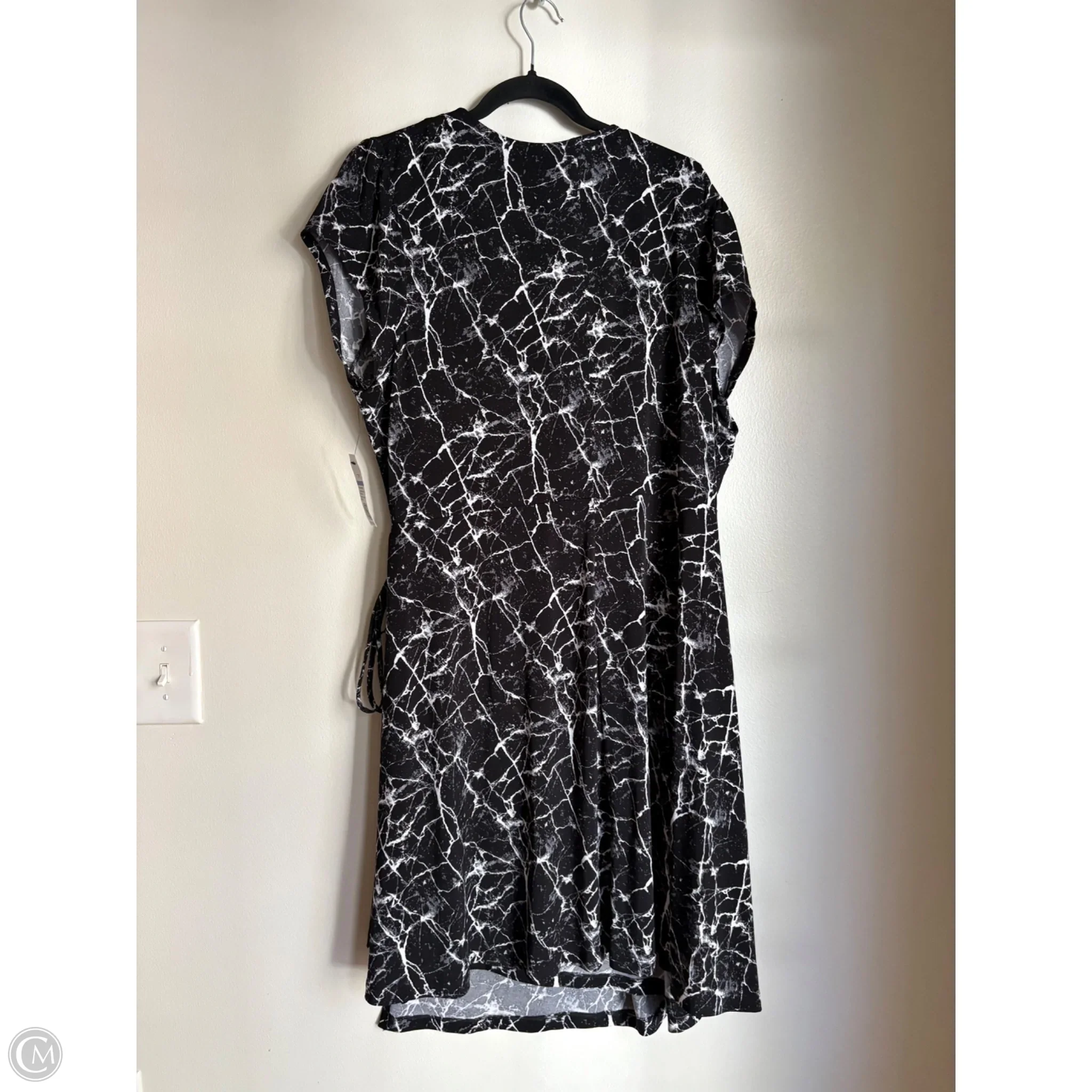 Dress Casual Midi By Limited In Black, Size: 1x - Image 2