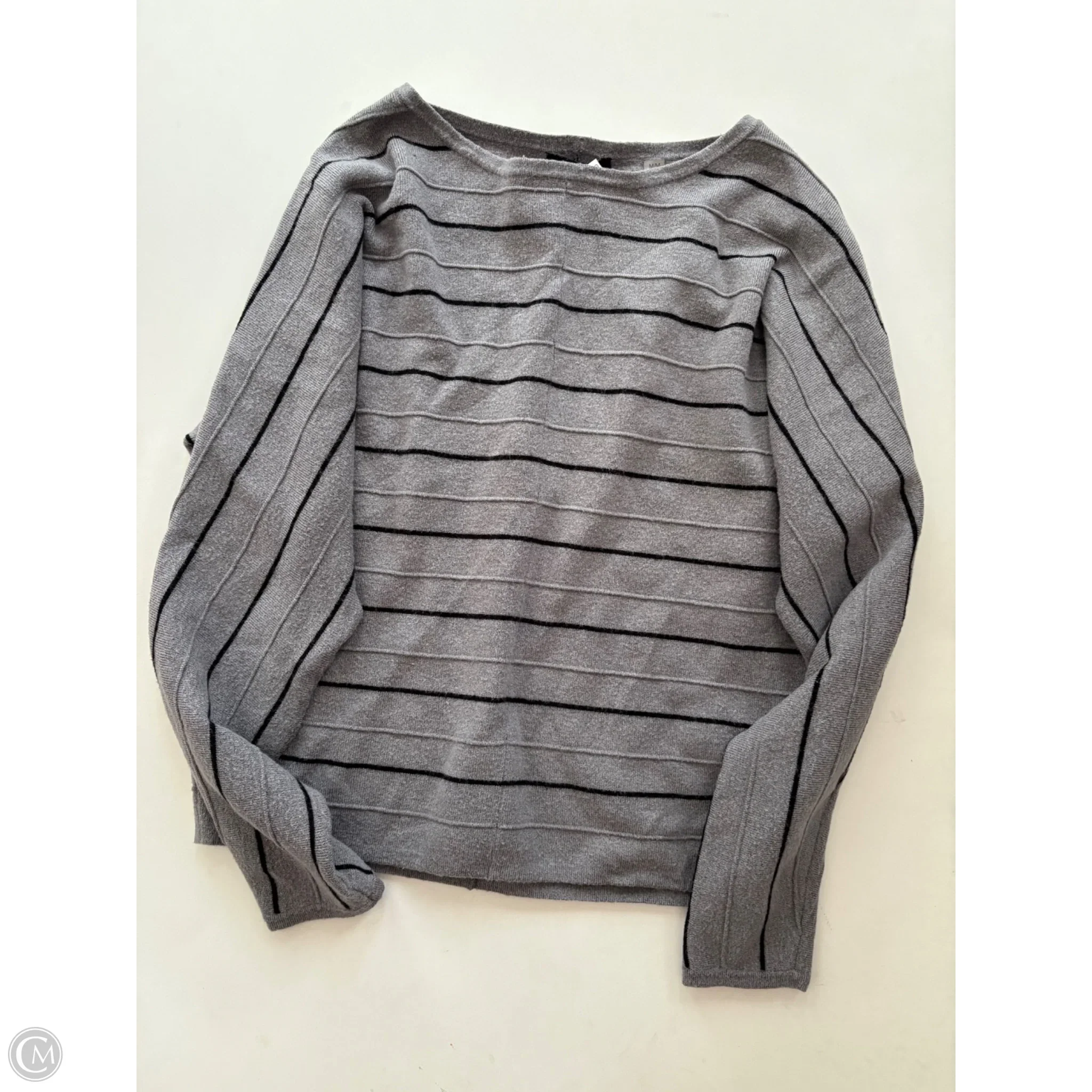 Sweater By Tahari By Arthur Levine In Grey, Size: M - Image 1