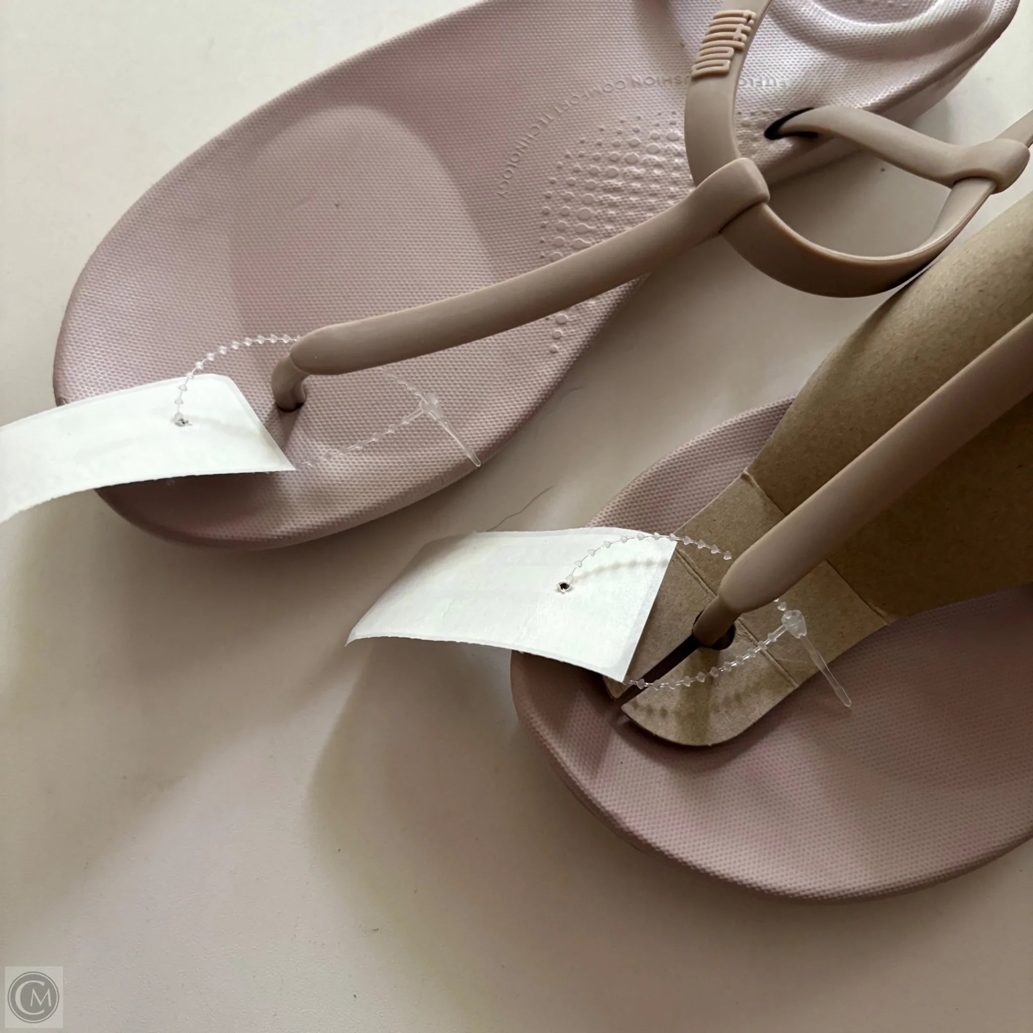 Sandals Flats By Fitflop In Pink, Size: 8 - Image 3