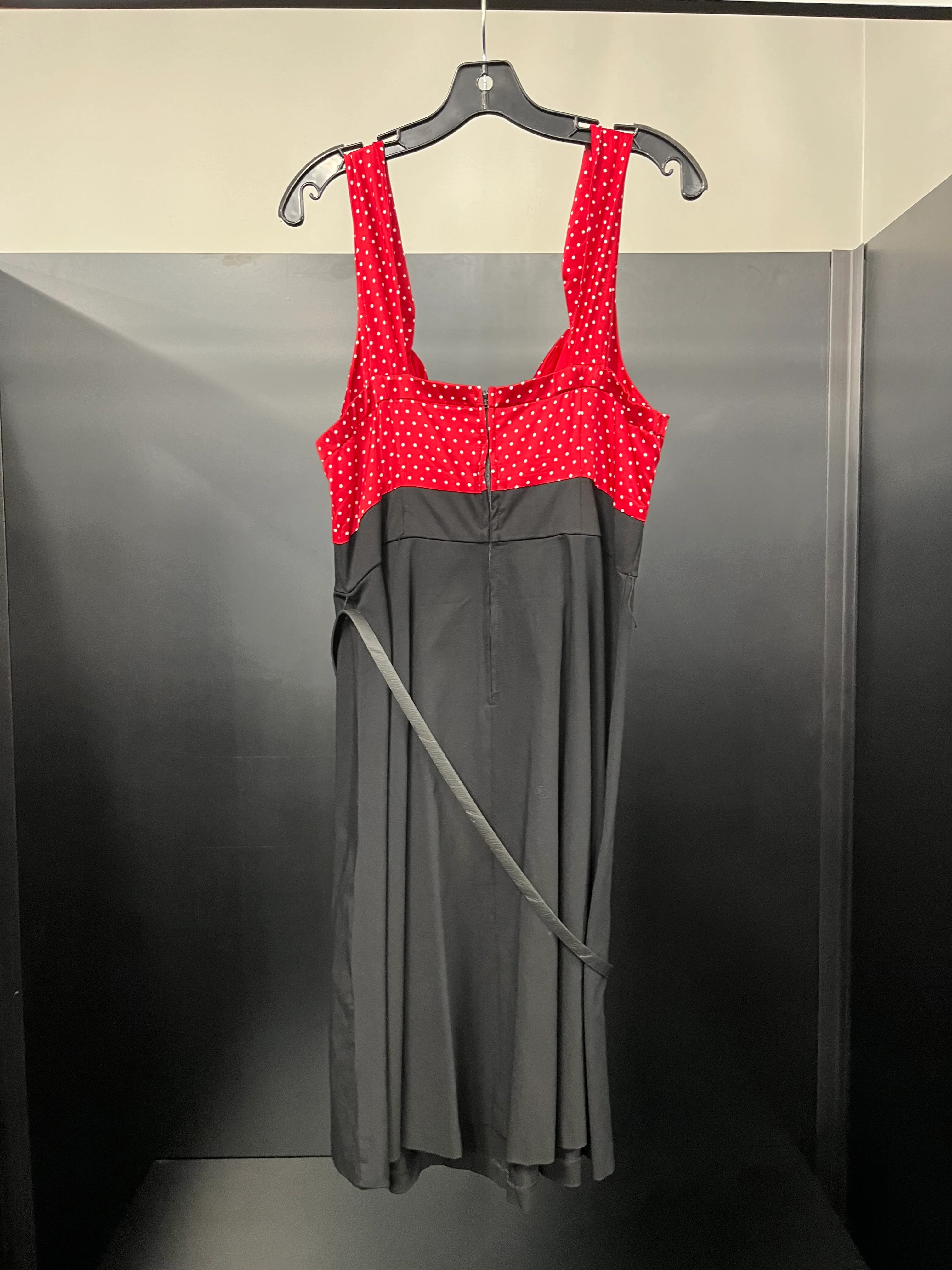 Dress Party Midi By Torrid  Size: 2x - Image 2