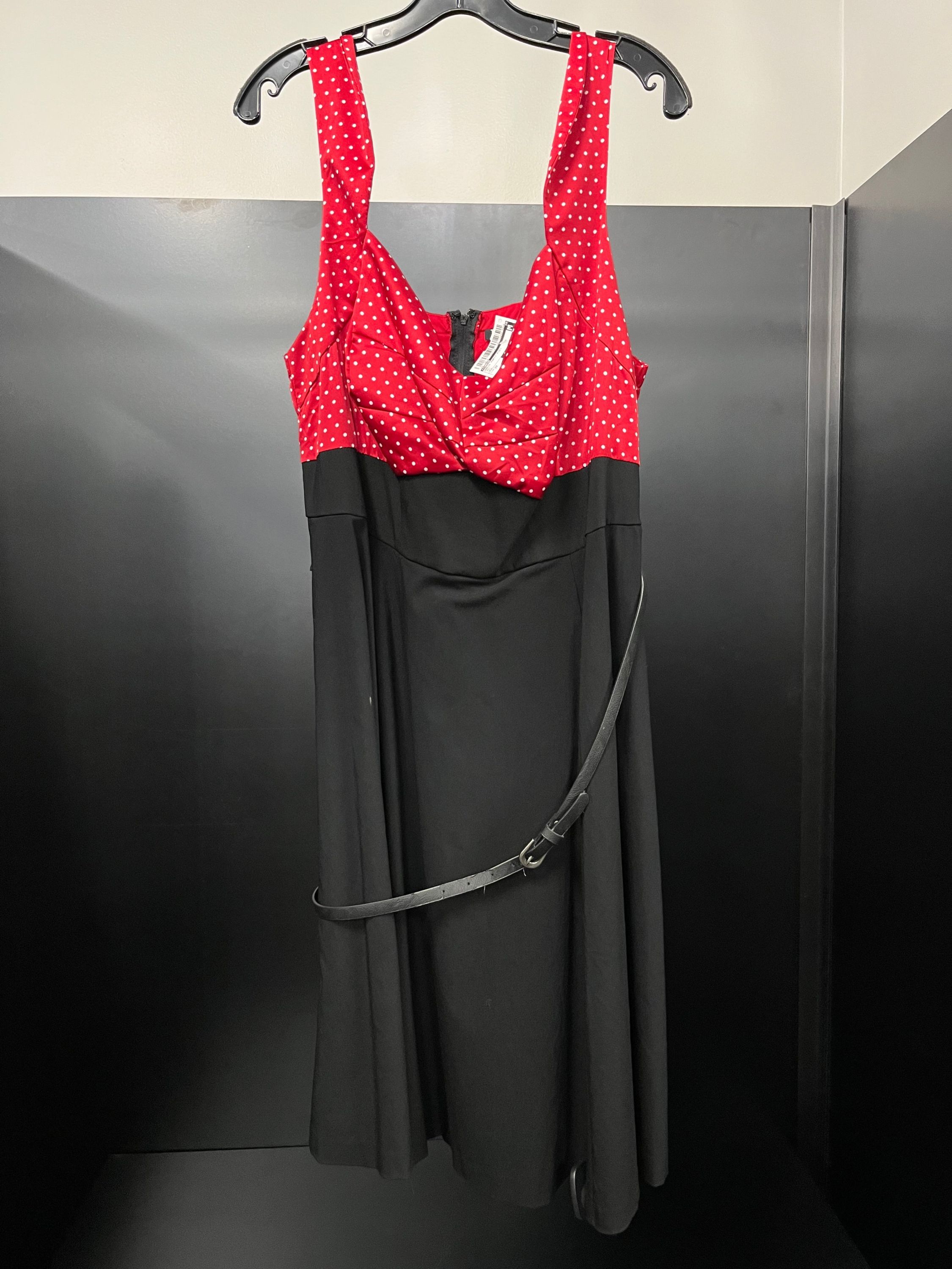 Dress Party Midi By Torrid  Size: 2x - Image 1