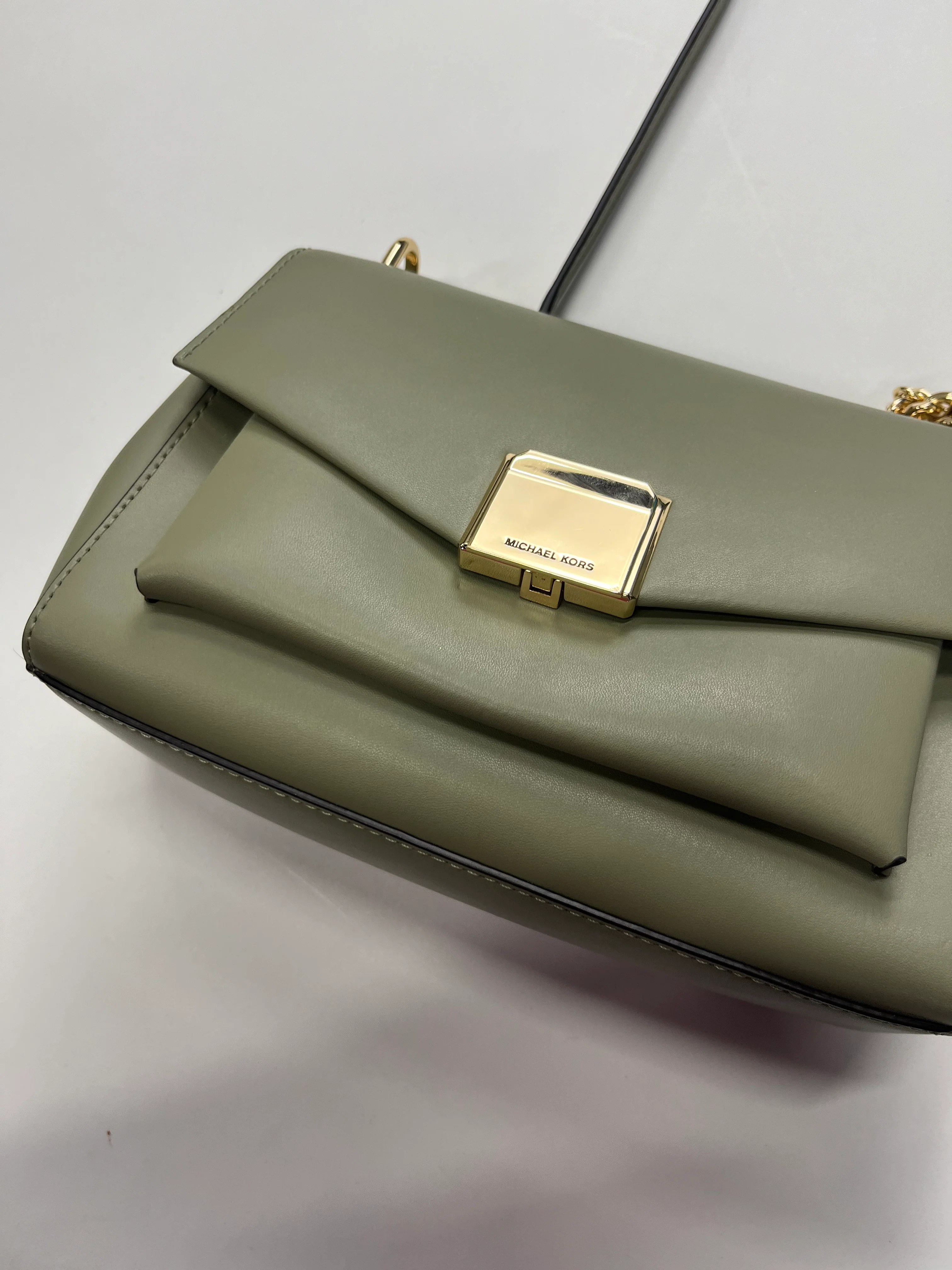 Mint Handbag Designer Michael Kors, Size Medium - Image 2