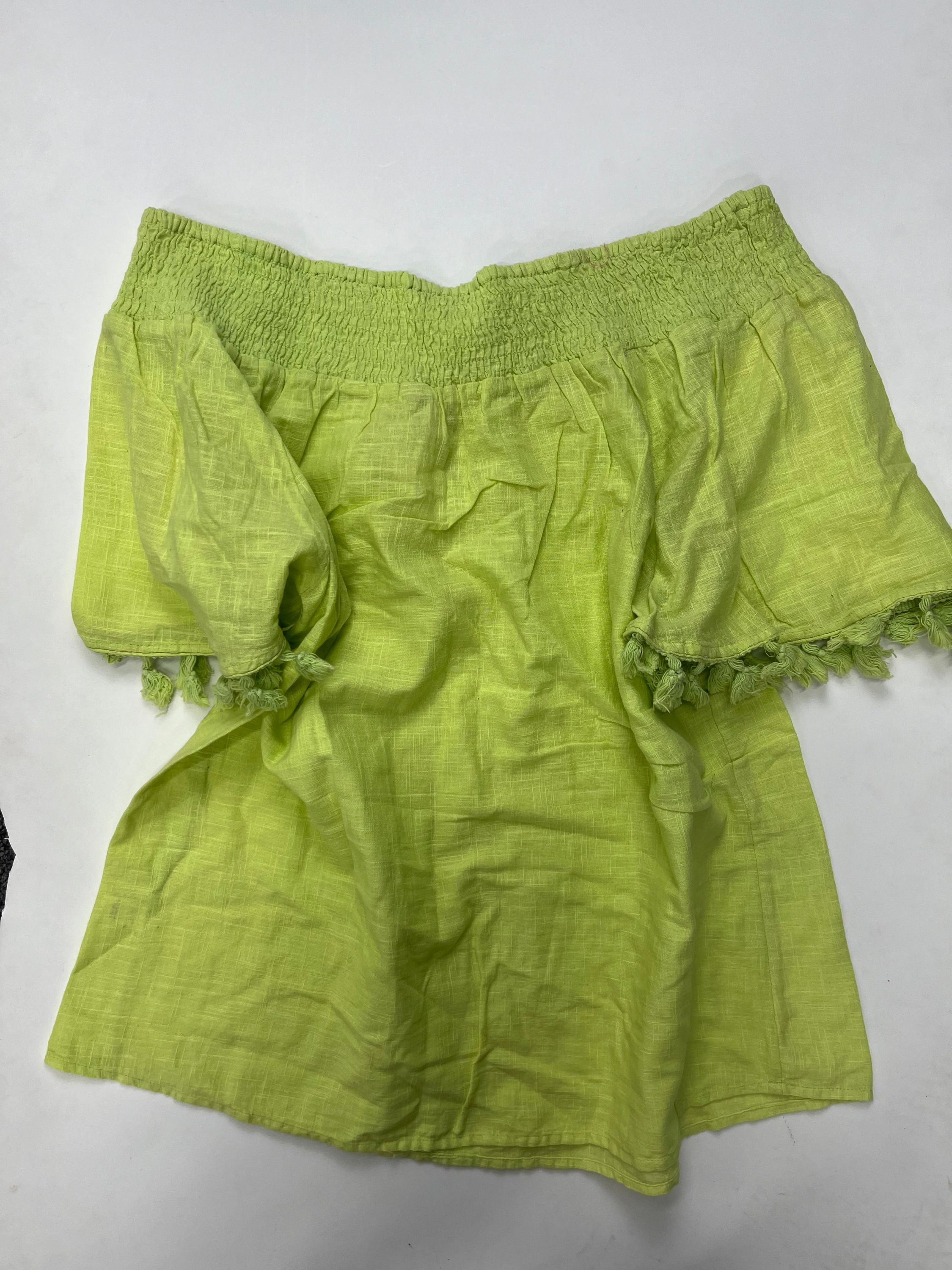 Green Top Short Sleeve Cato, Size M - Image 2