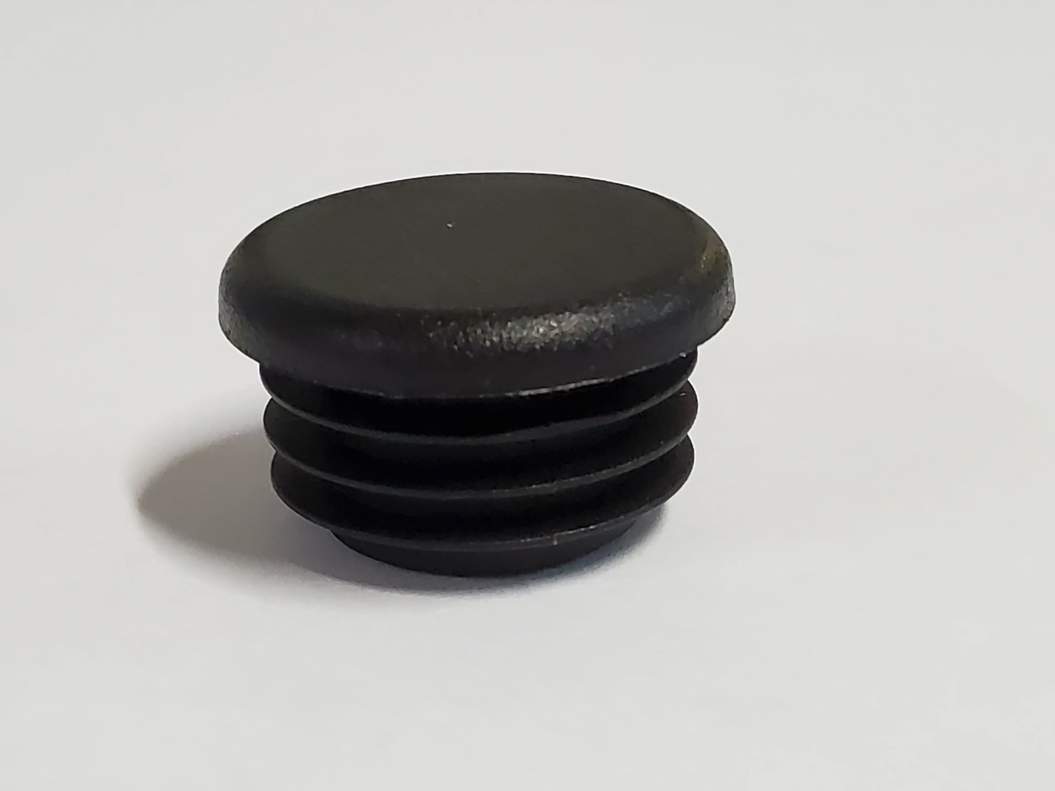 Snap-In Round Plug for 3/4" ID Pipe - Image 1