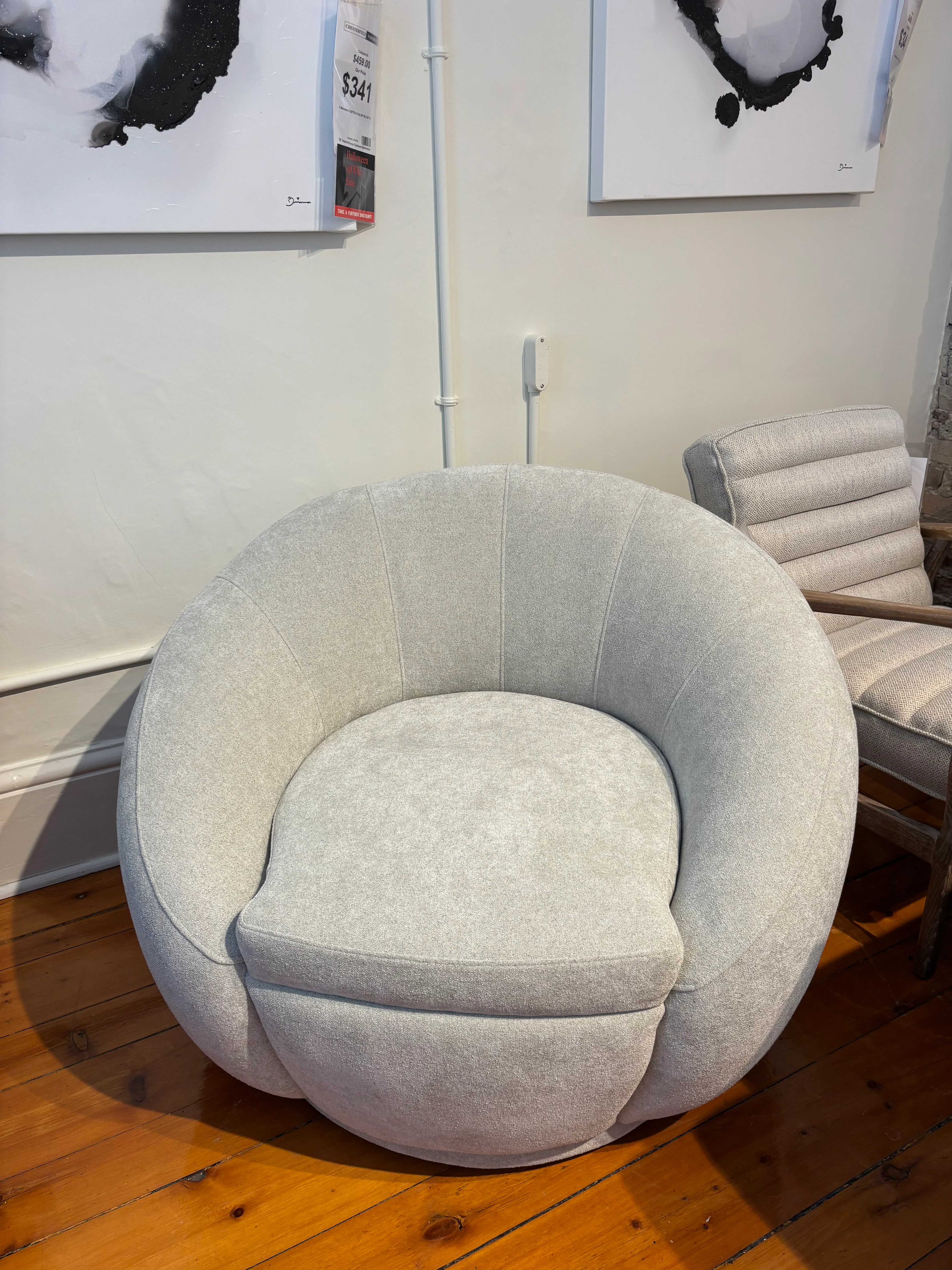 Curated 924 Swivel Chair - Image 1