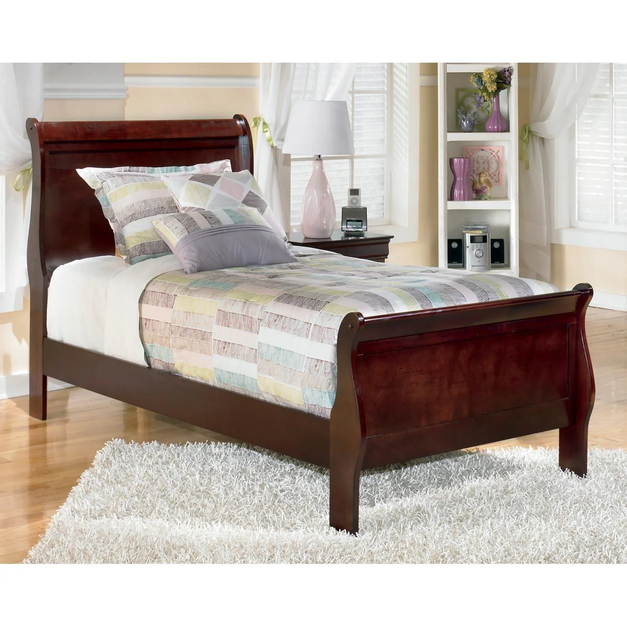 Signature Design by Ashley Alisdair B376B24 7 pc Twin Sleigh Bedroom Set - Image 2