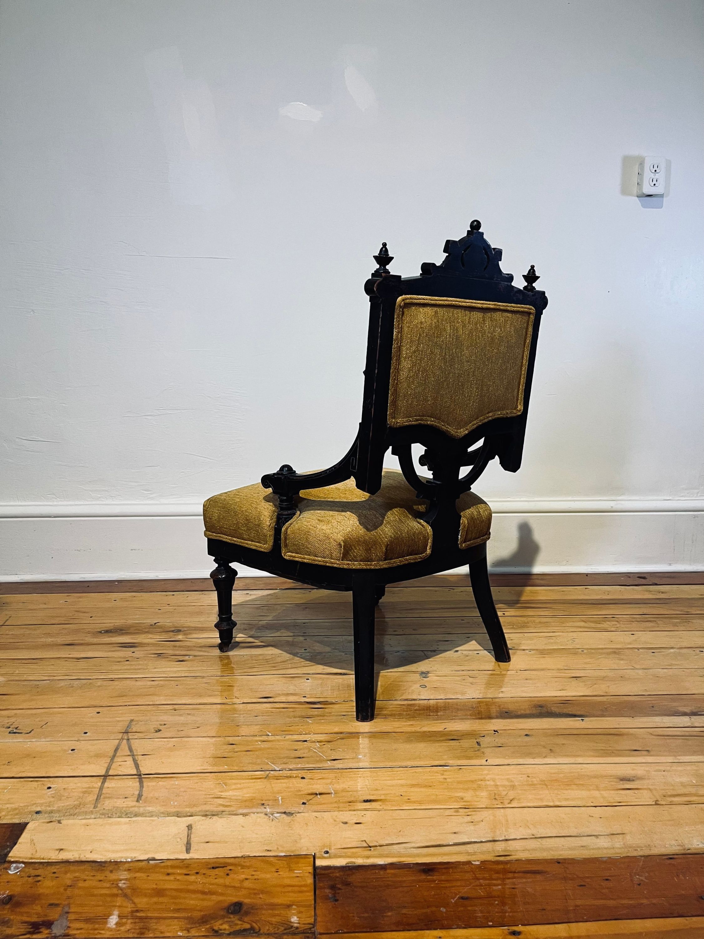 Eastlake Parlour Chair - Image 2