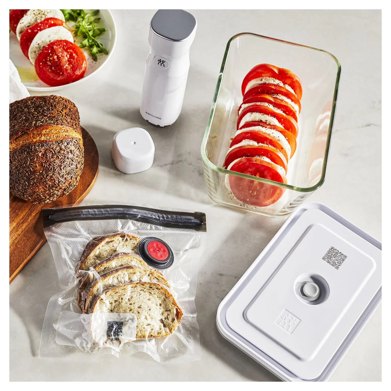 Vacuum Sealer Starter Set with Glass Containers - Image 1