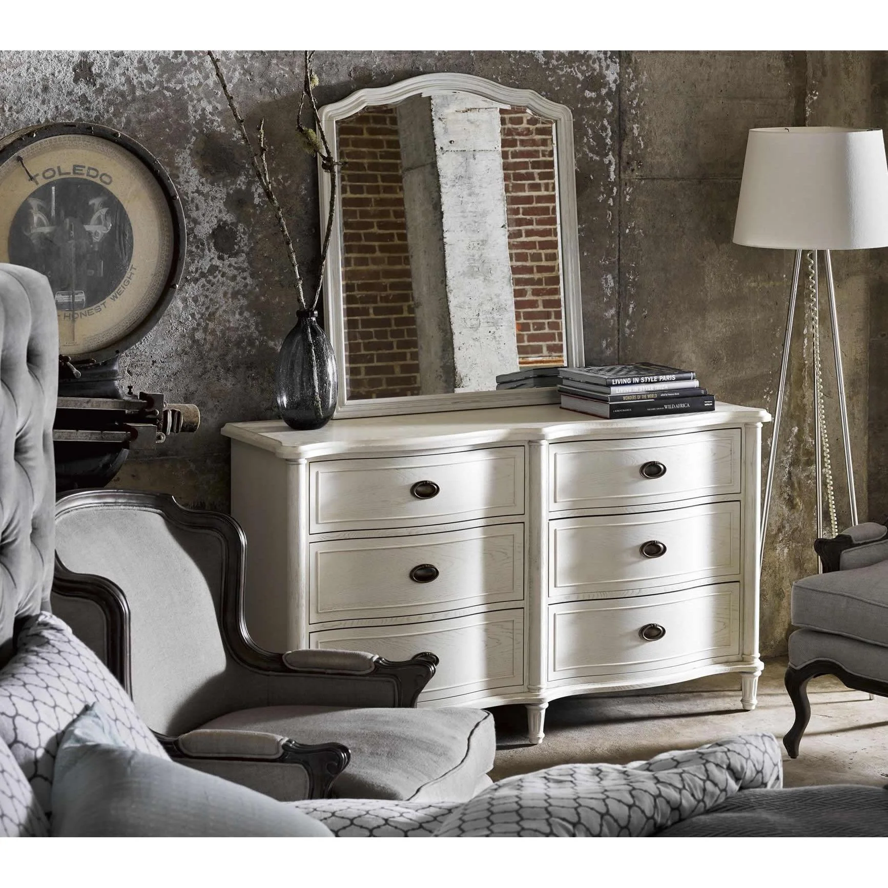 Universal Furniture Amity 6-Drawer Dresser WF987040 - Image 2