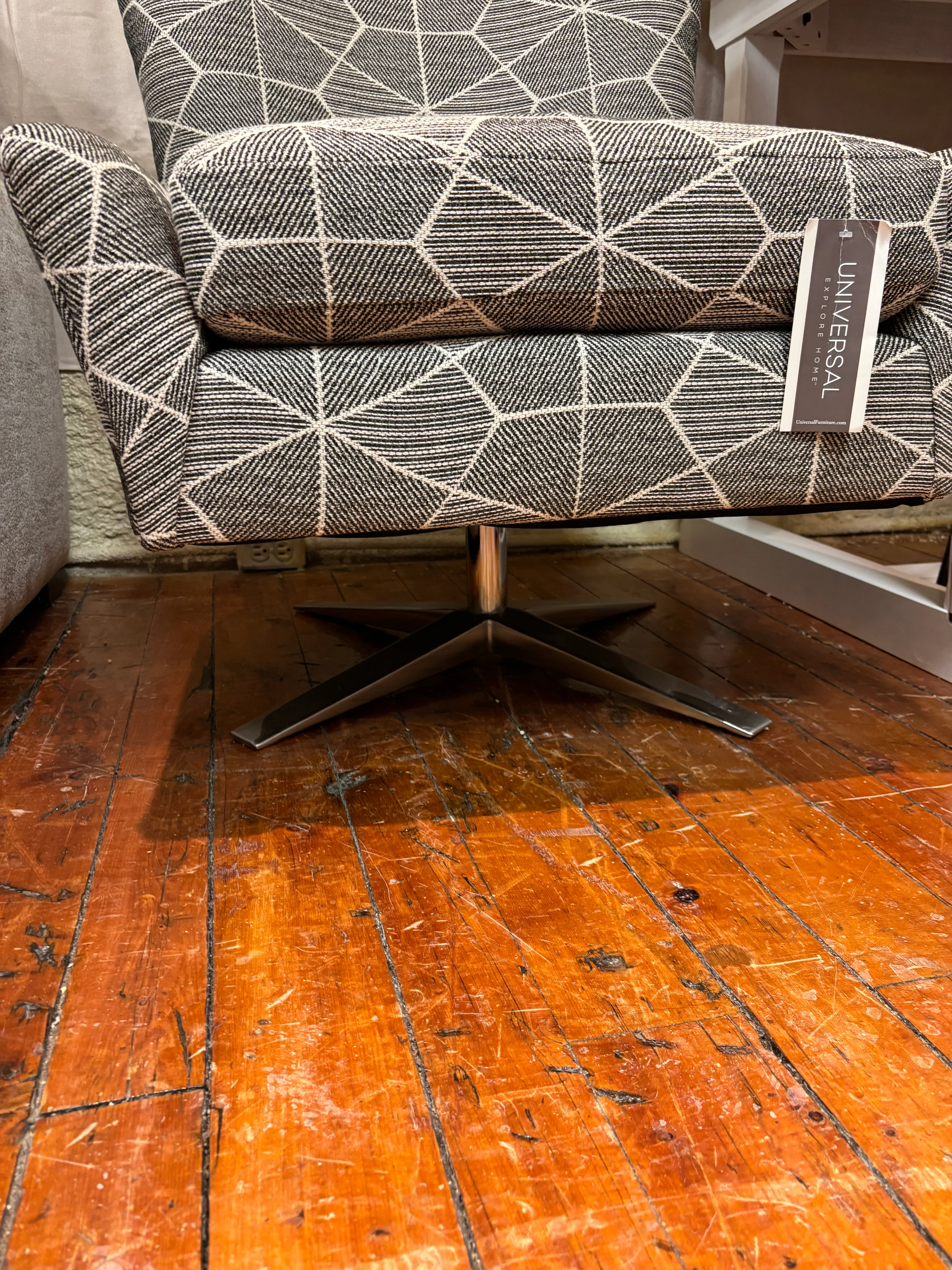Curated 786535 Everette Chair Teton Domino / Base: Pewter Finish - Image 3