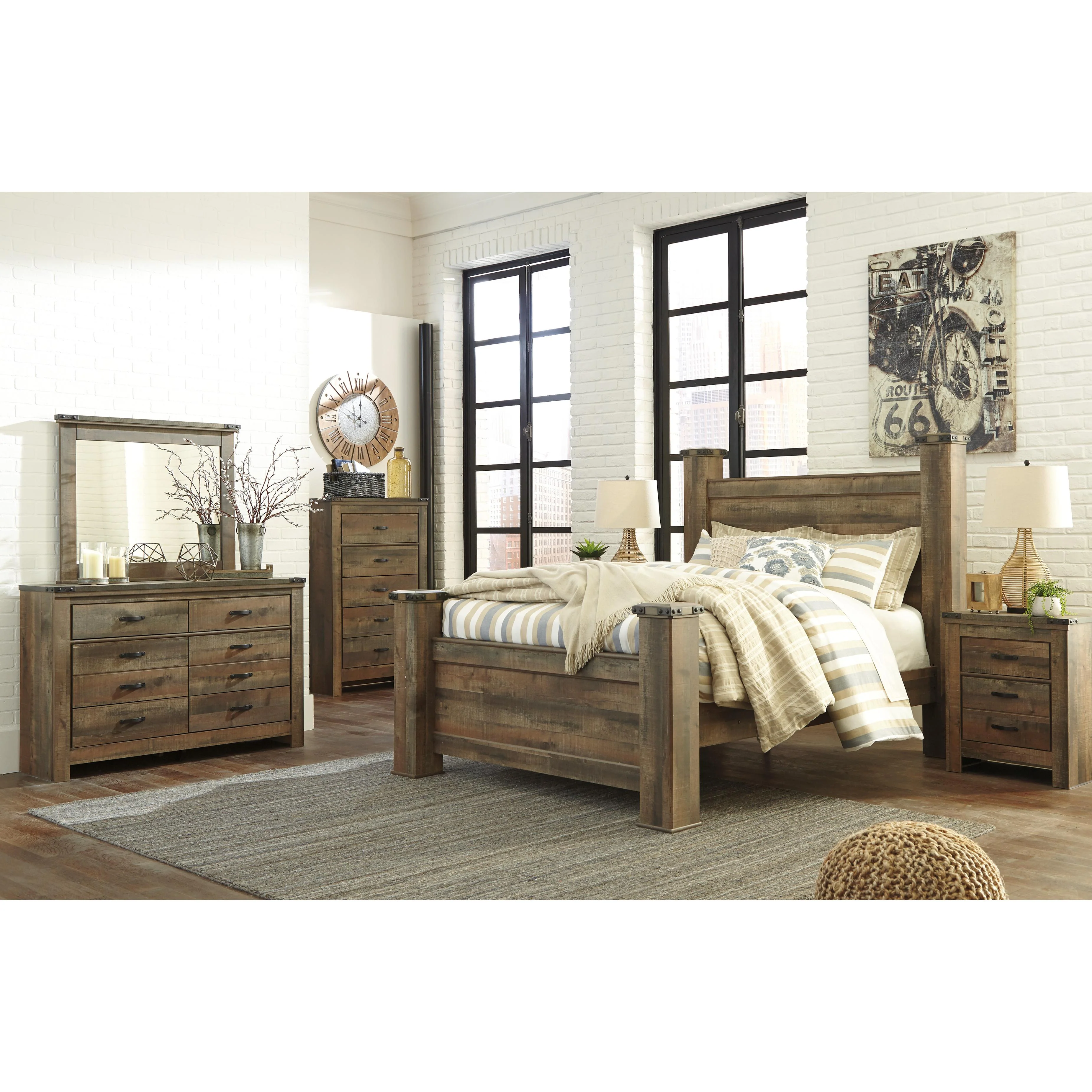 Signature Design by Ashley Trinell Queen Poster Bed B446-67/B446-64/B446-61/B446-98 - Image 3