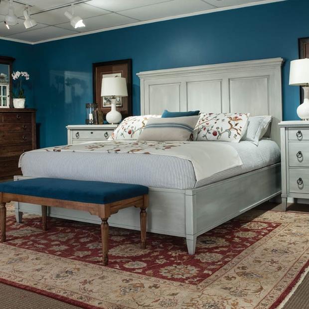 Durham Furniture Springville Queen Panel Bed 145-124 - Image 1