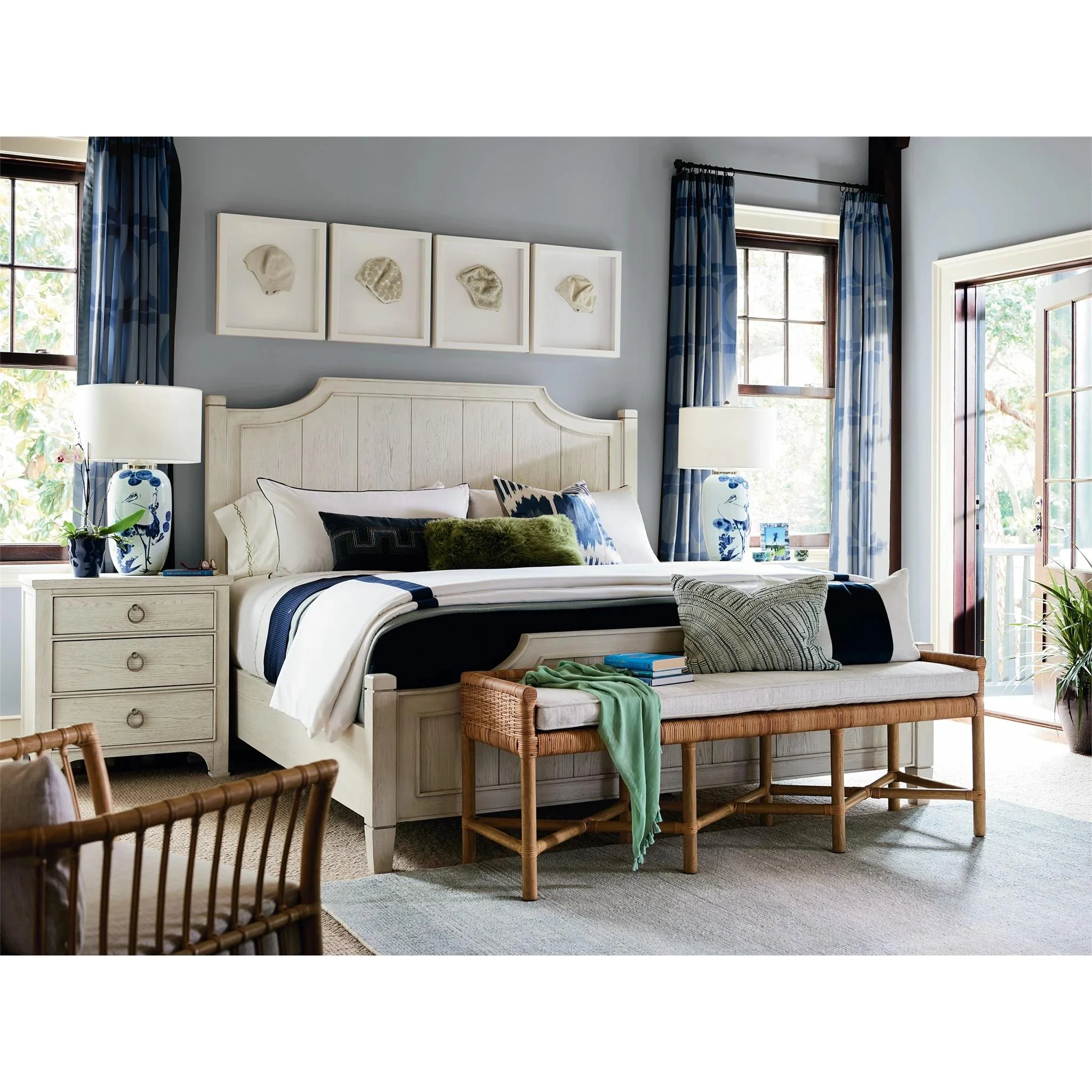 Universal Furniture Surfside 833260B King Bed - Image 2