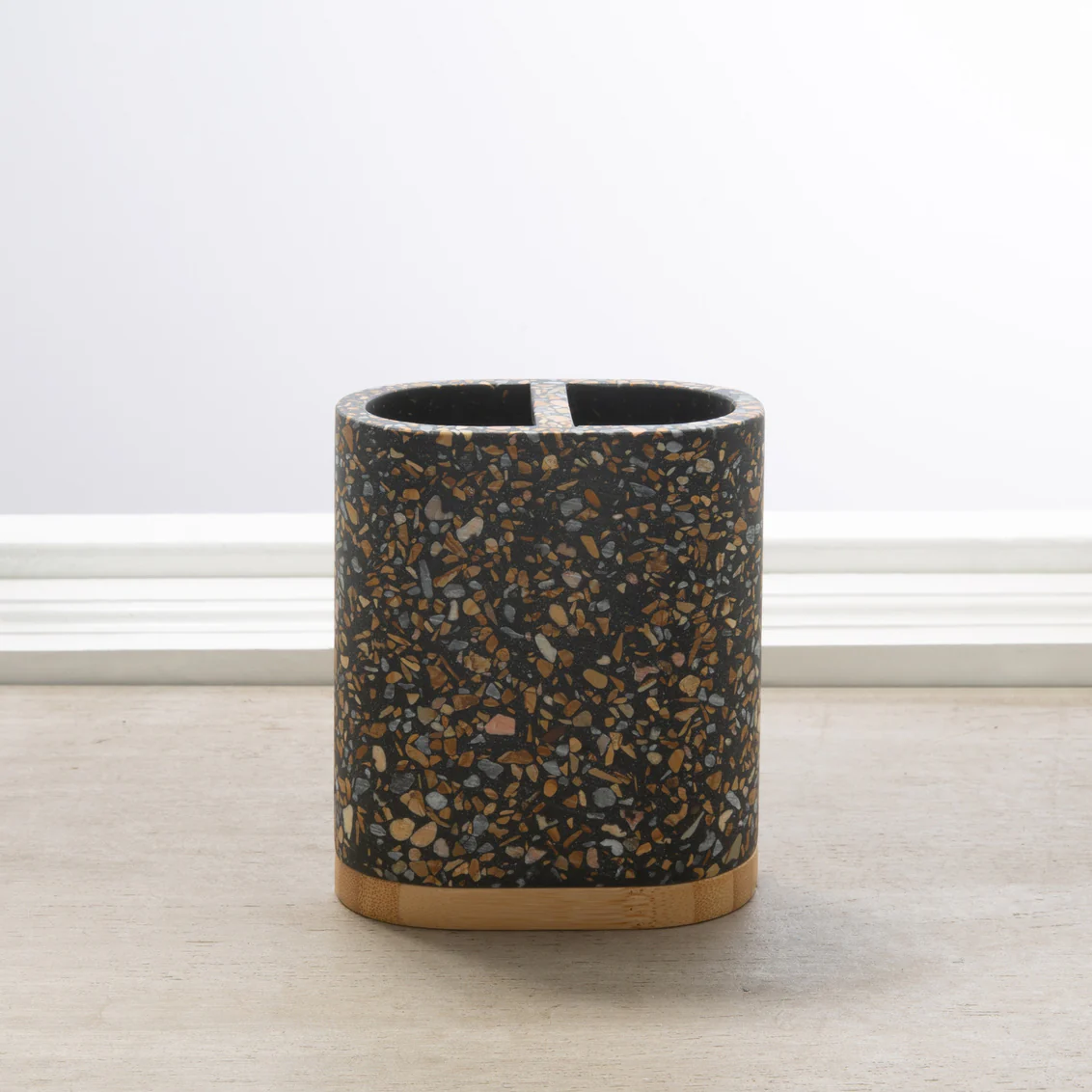 Toothbrush Holder - Soren - Image 1