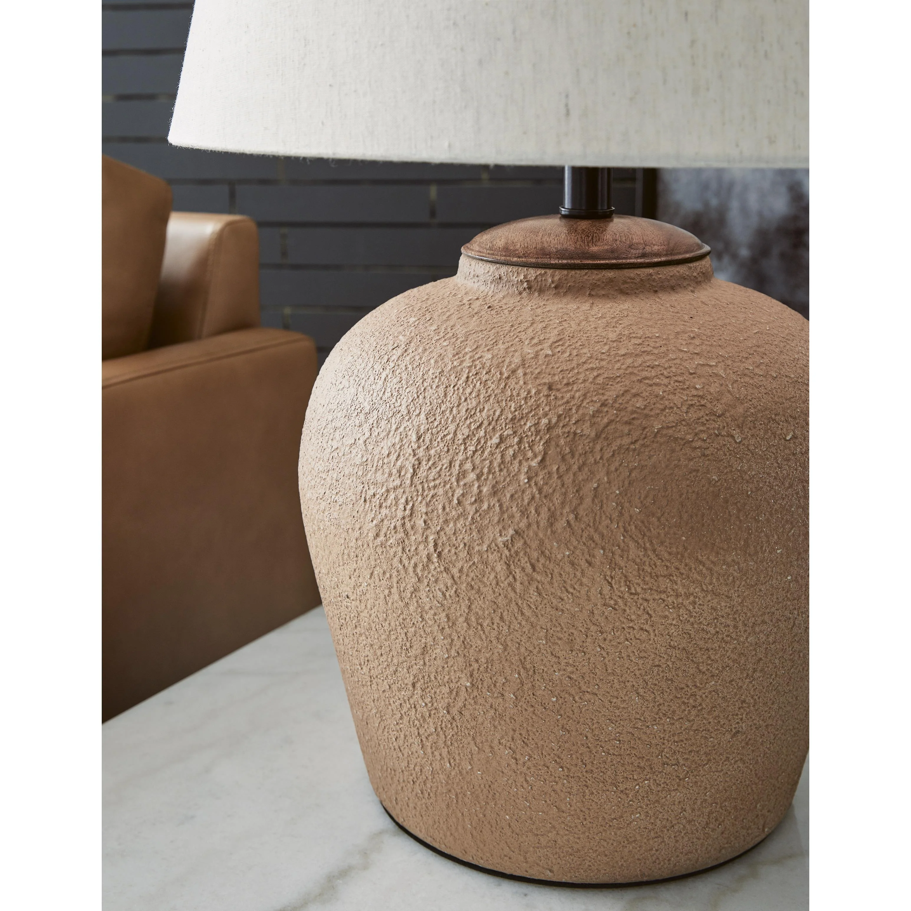 Signature Design by Ashley Scantor L207464 Metal Table Lamp - Image 3