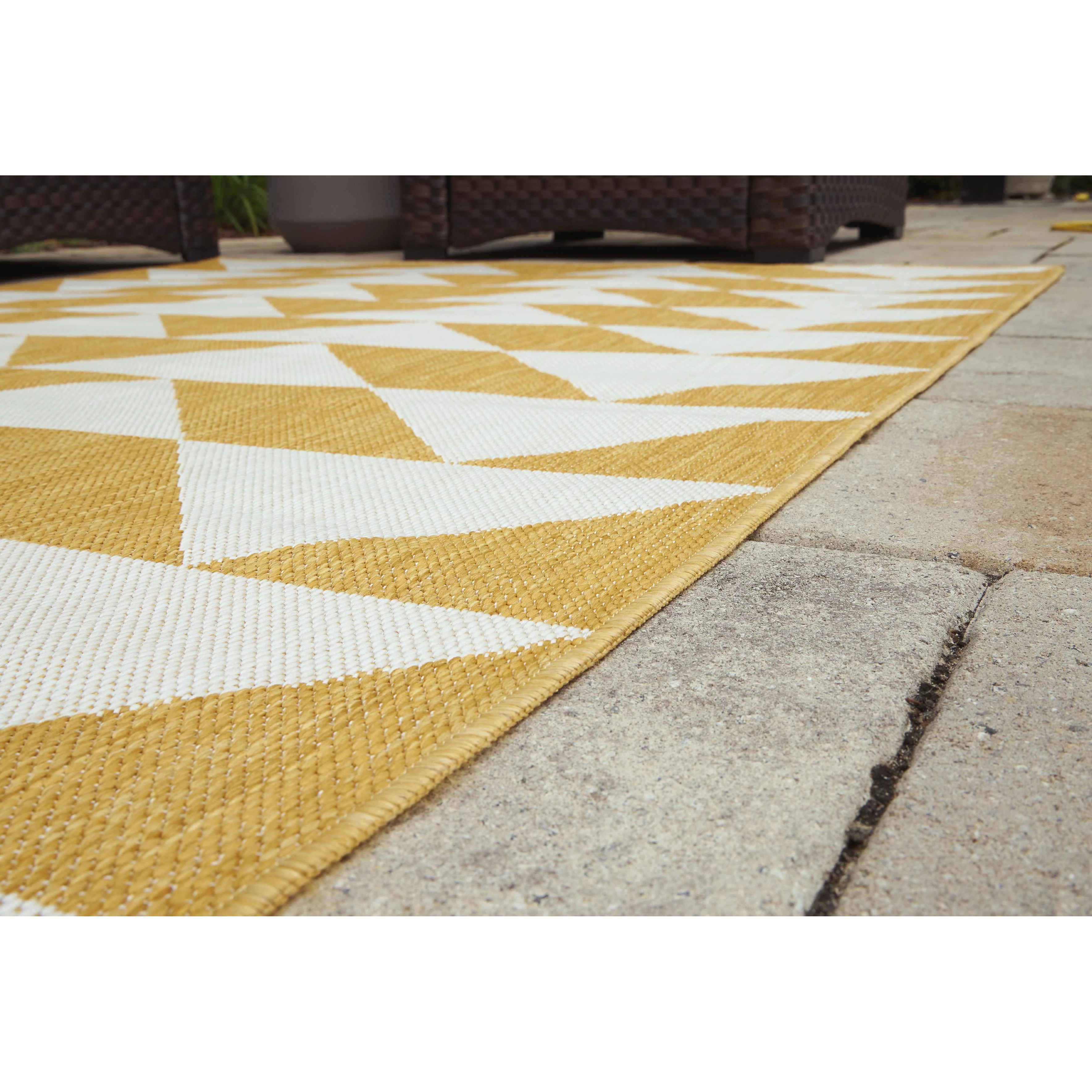 Signature Design by Ashley Thomley R900062 Medium Rug - Image 3