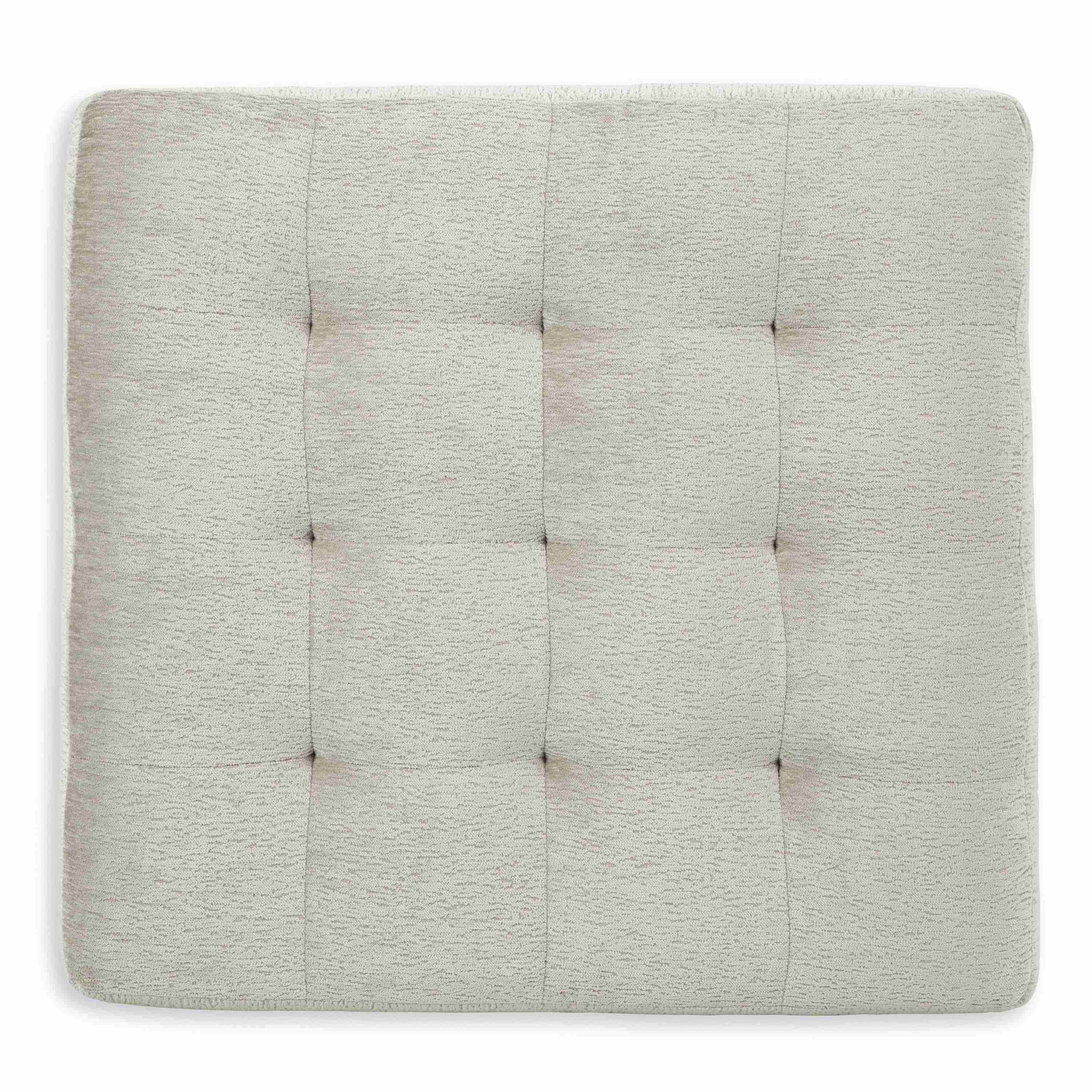 Benchcraft Maxon Place 3300408 Oversized Accent Ottoman - Image 3