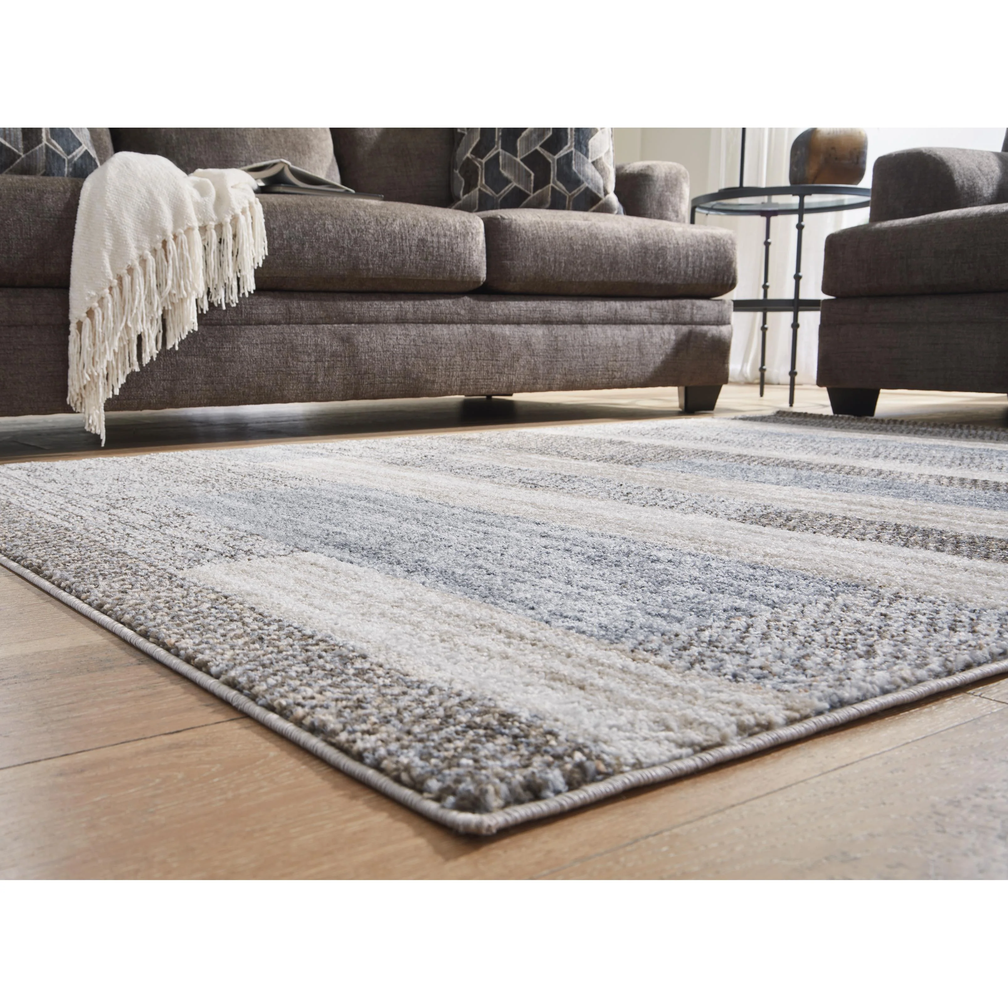Signature Design by Ashley Sethburn R406592 Medium Rug - Image 3