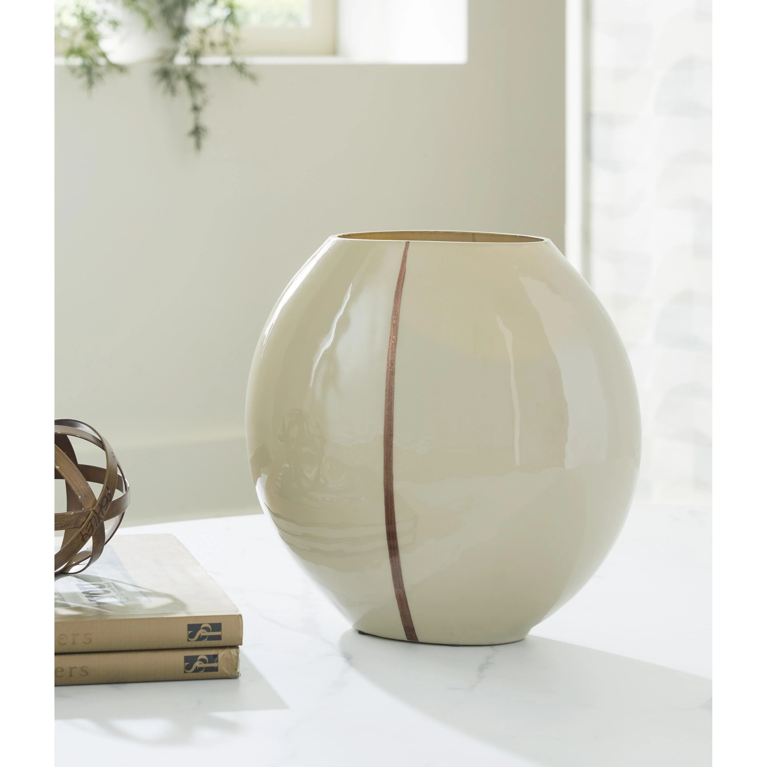 Signature Design by Ashley Sheabourne A2000701 Vase - Image 3