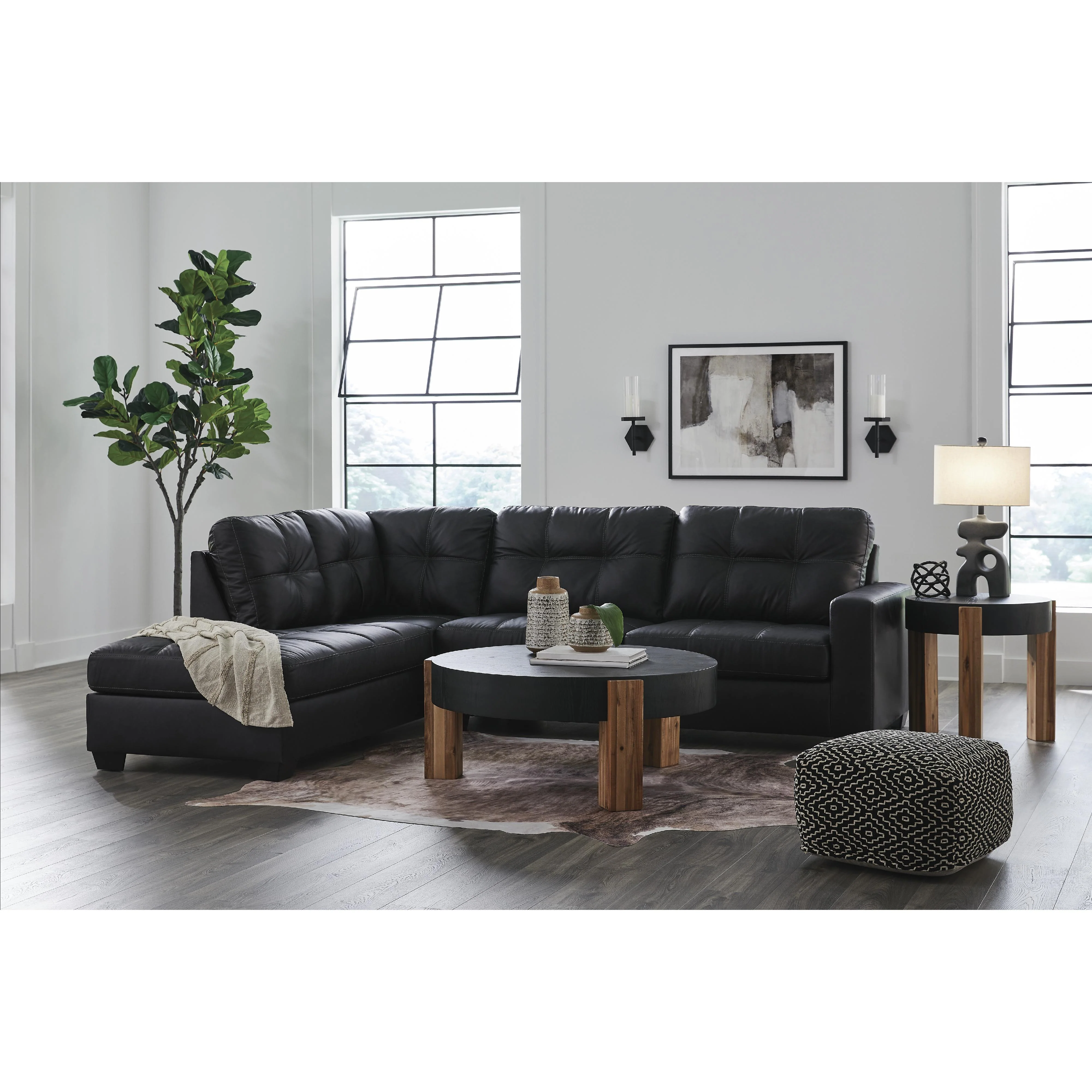 Benchcraft Barlin Mills 17004S1 2 pc Sectional with Chaise - Image 3