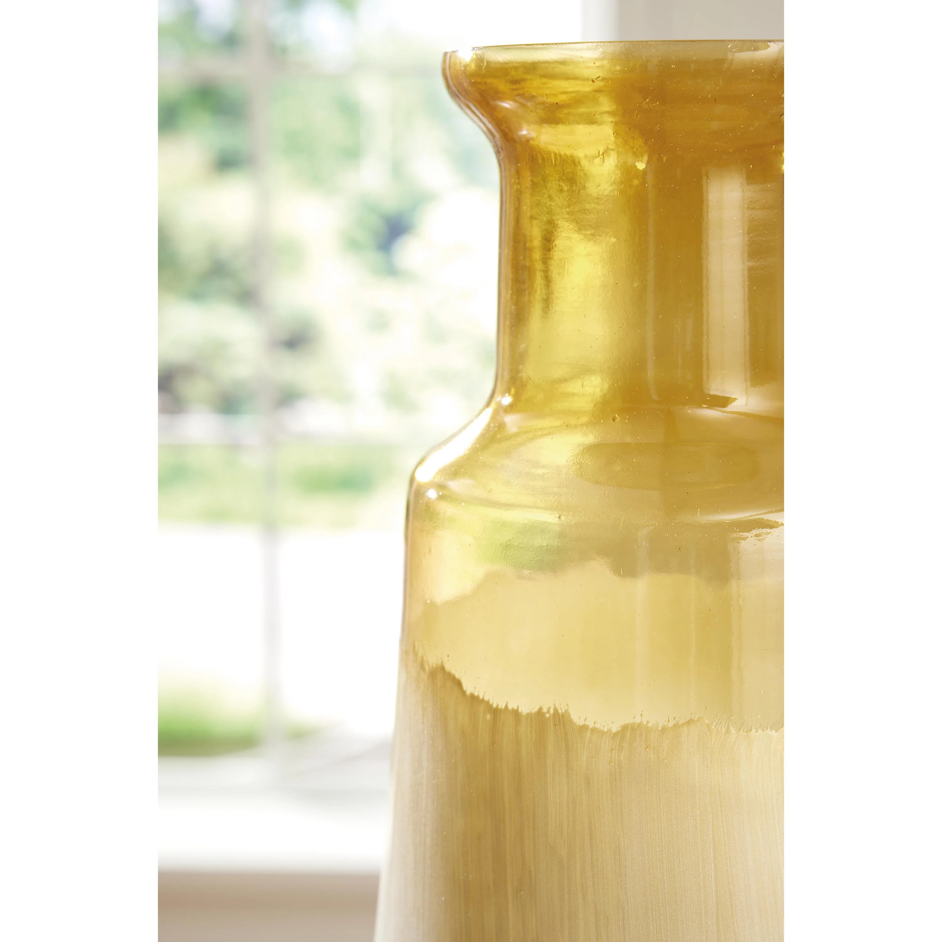 Signature Design by Ashley Wynburg A2000724 Vase - Image 3