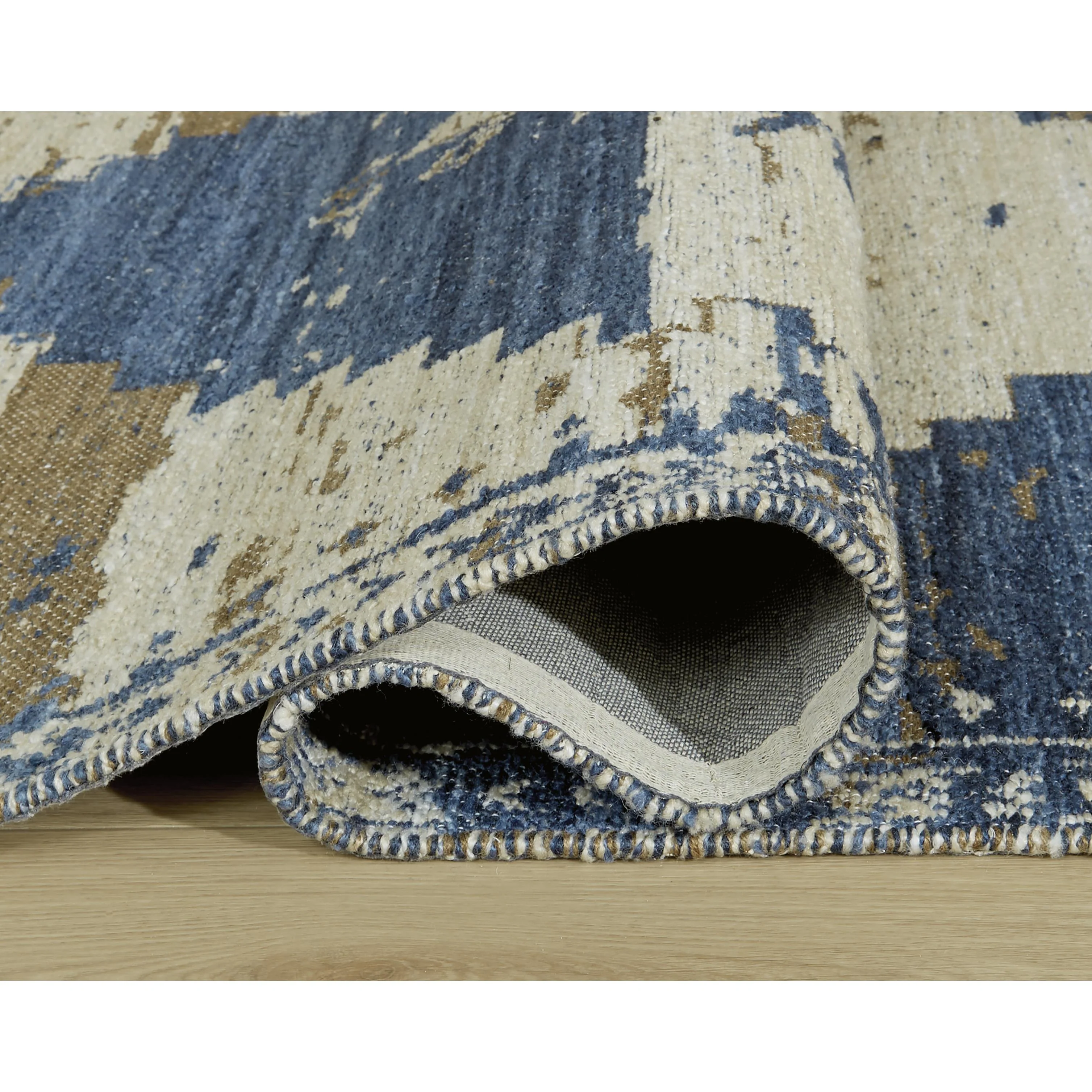 Signature Design by Ashley Varnler R407132 Medium Rug - Image 3