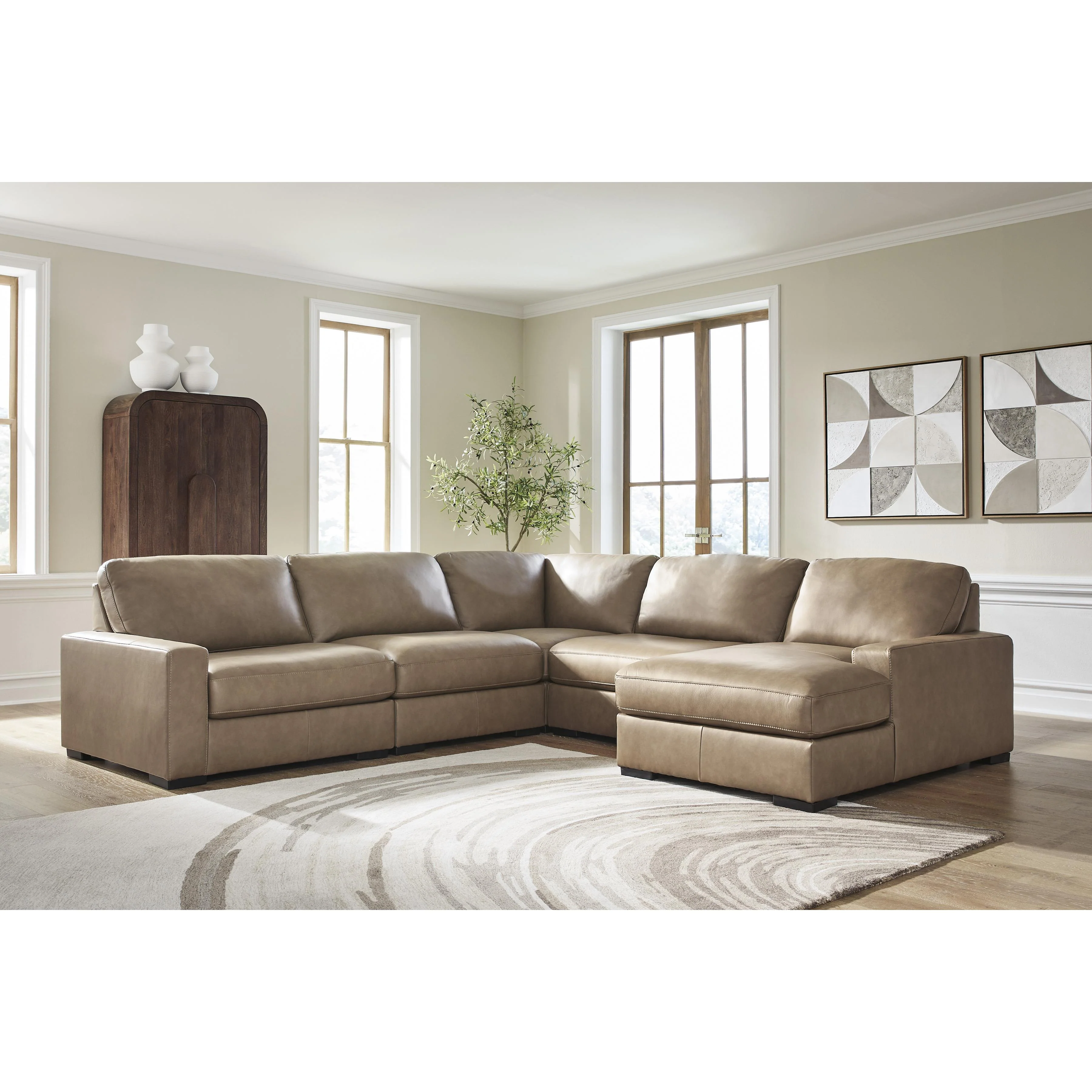 Benchcraft Veronella 76106S13 5 pc Sectional with Chaise - Image 2